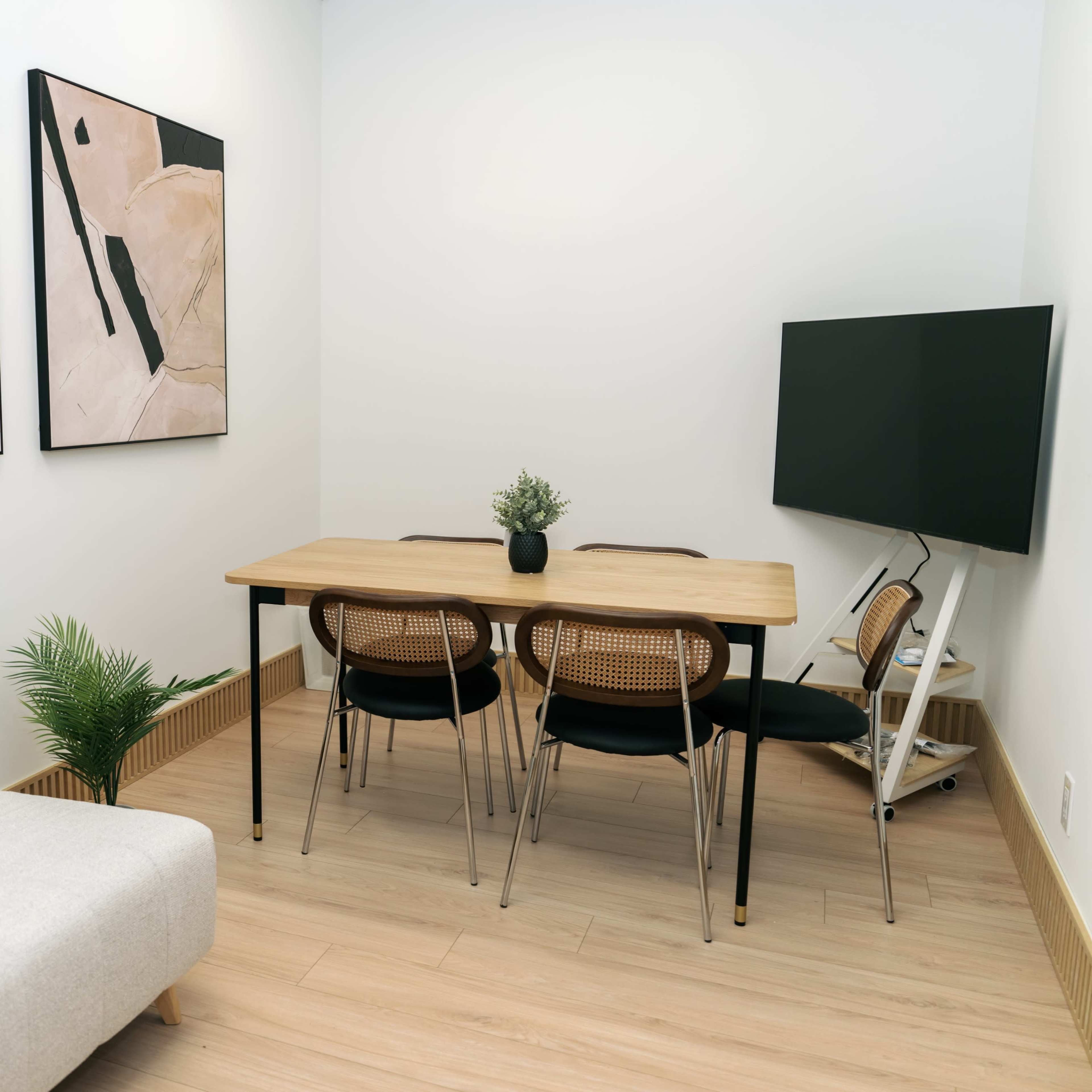 Private Meeting Room for 6 in West Broadway Image in Fairview, Vancouver, BC