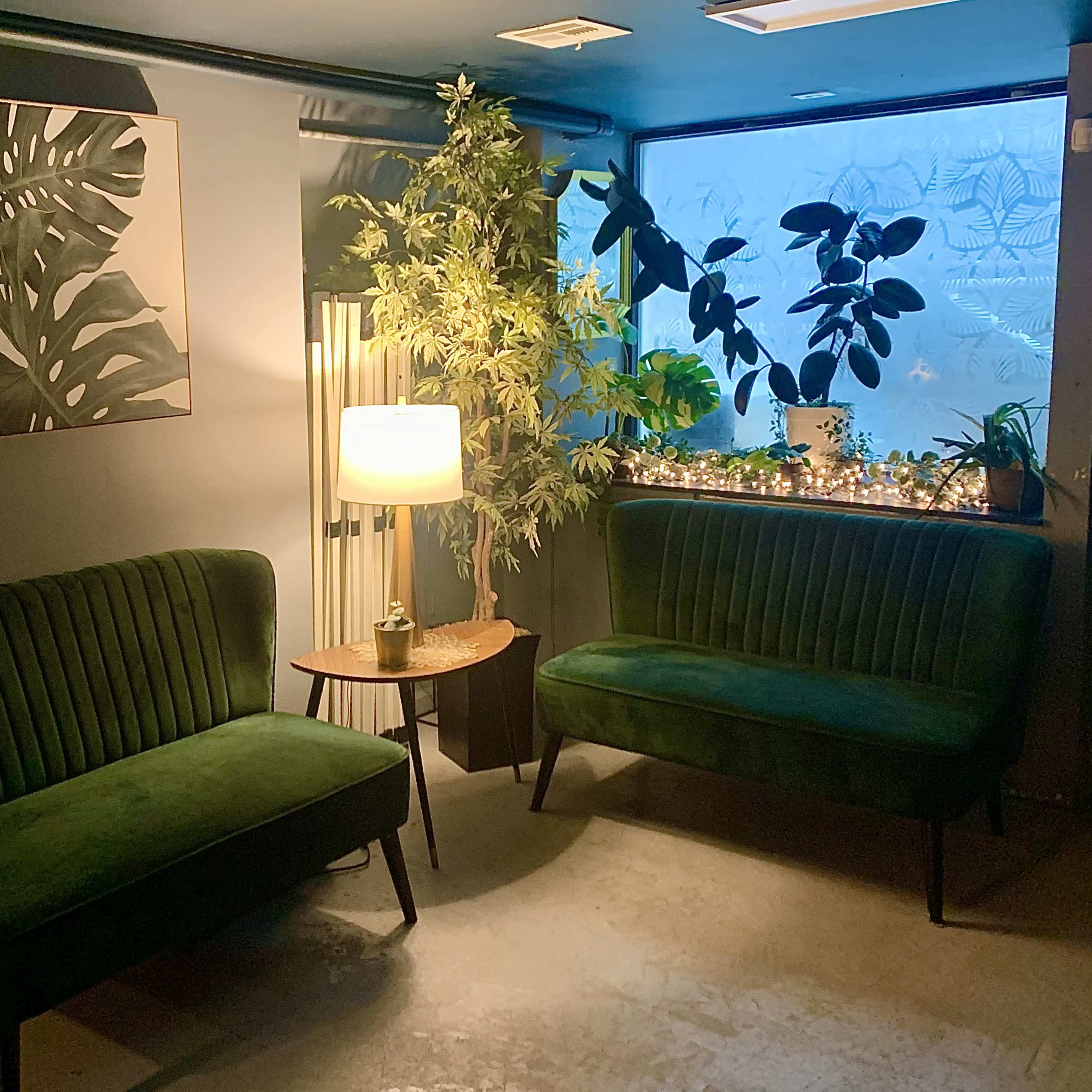 Small Lounge Event Space w Bar Image in Central Ward, Newark, NJ