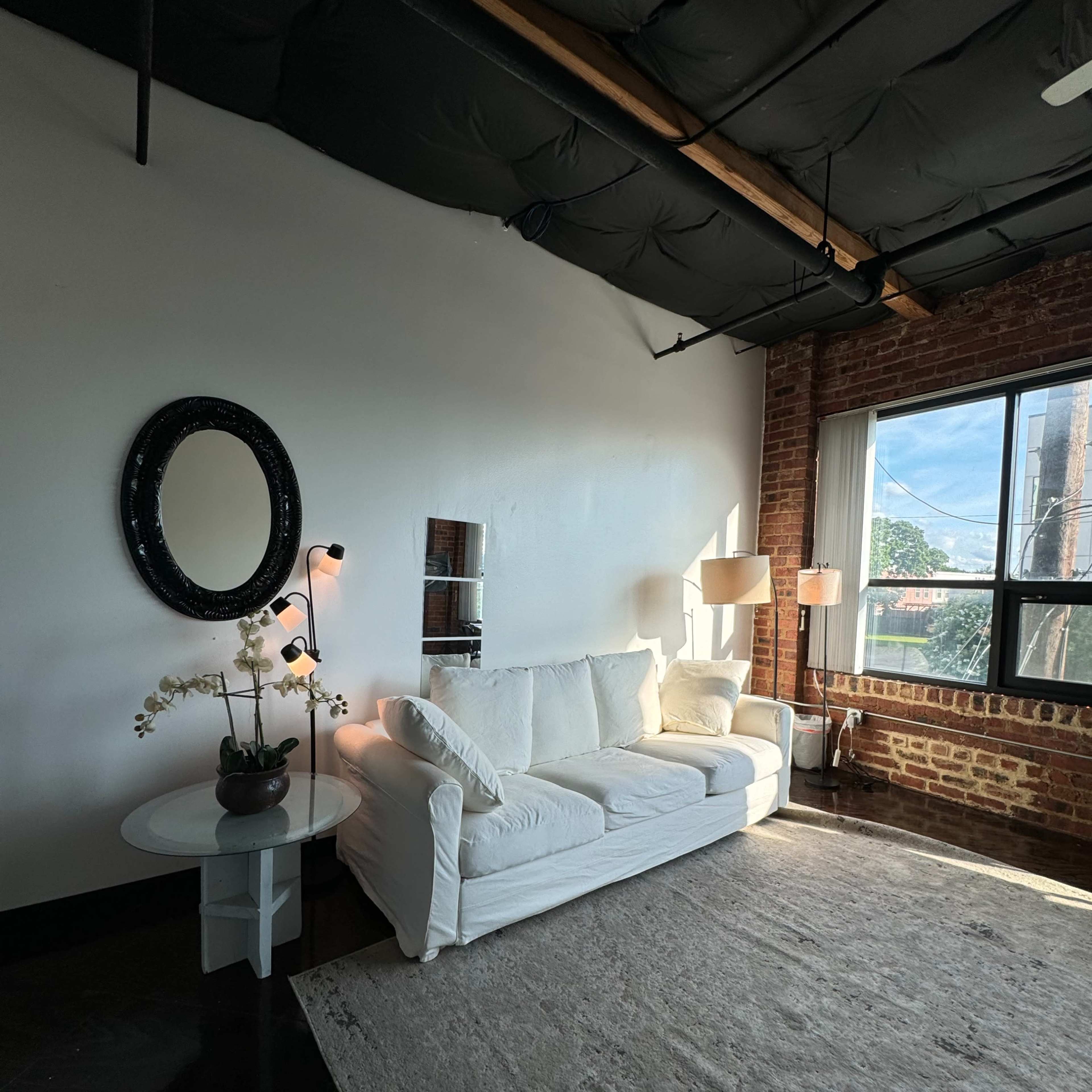 Open Loft Studio near Downtown Dallas Image in Cedars, Dallas, TX