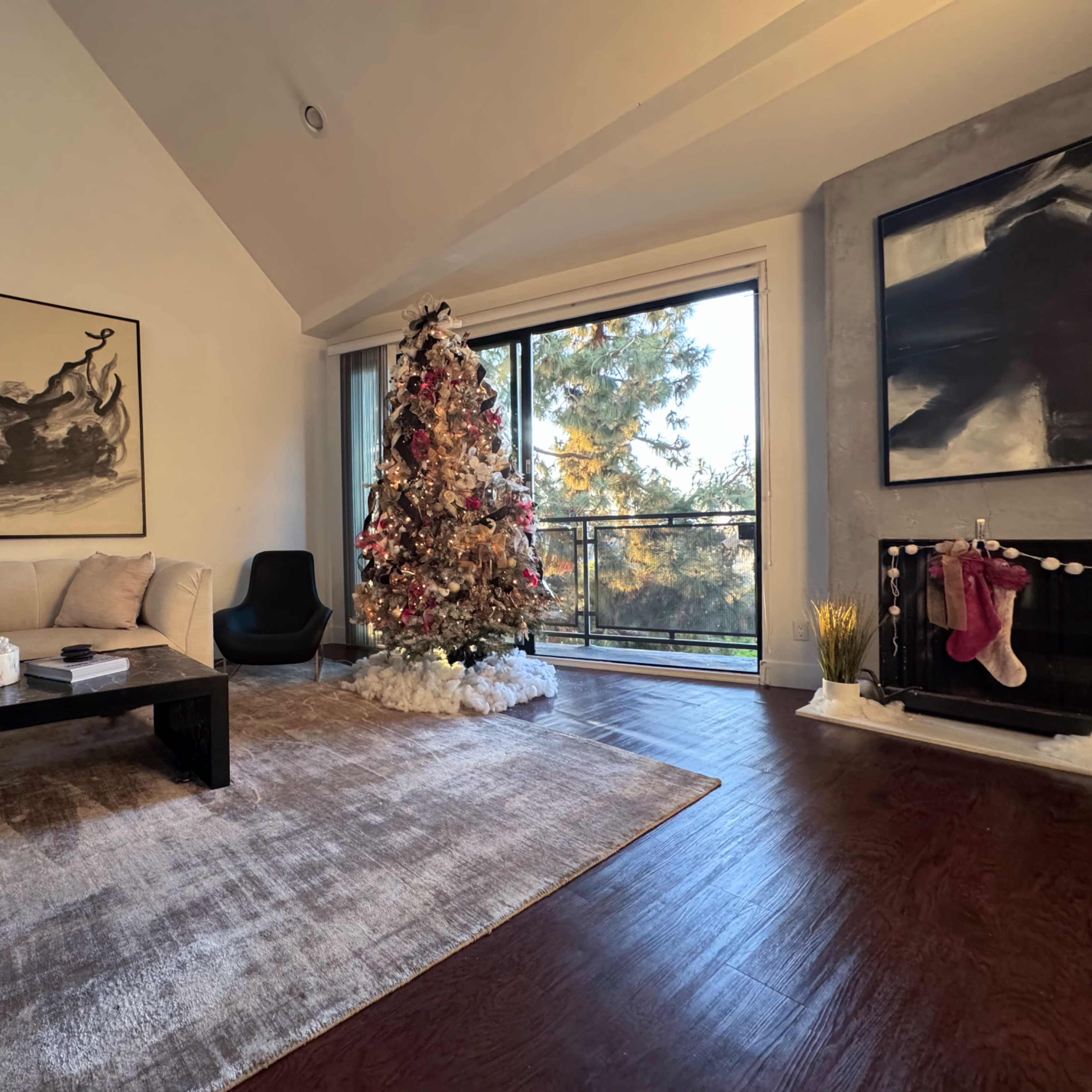 $2M Penthouse w/ Private Rooftop Escape & Skyline-View Balcony Image in Central LA, West Hollywood, CA