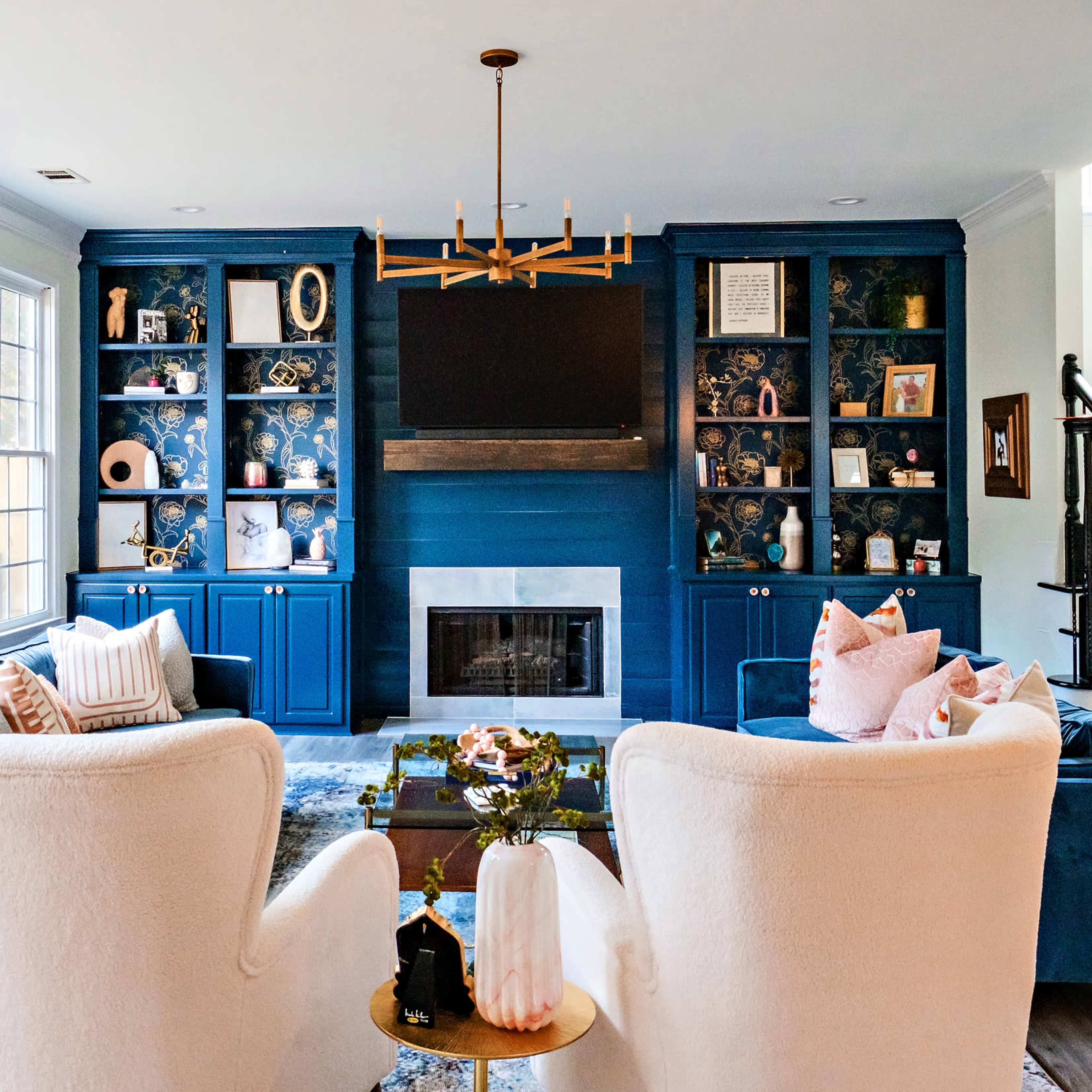 Luxurious Home with 6 Different Studio Spaces Image in , Roswell, GA