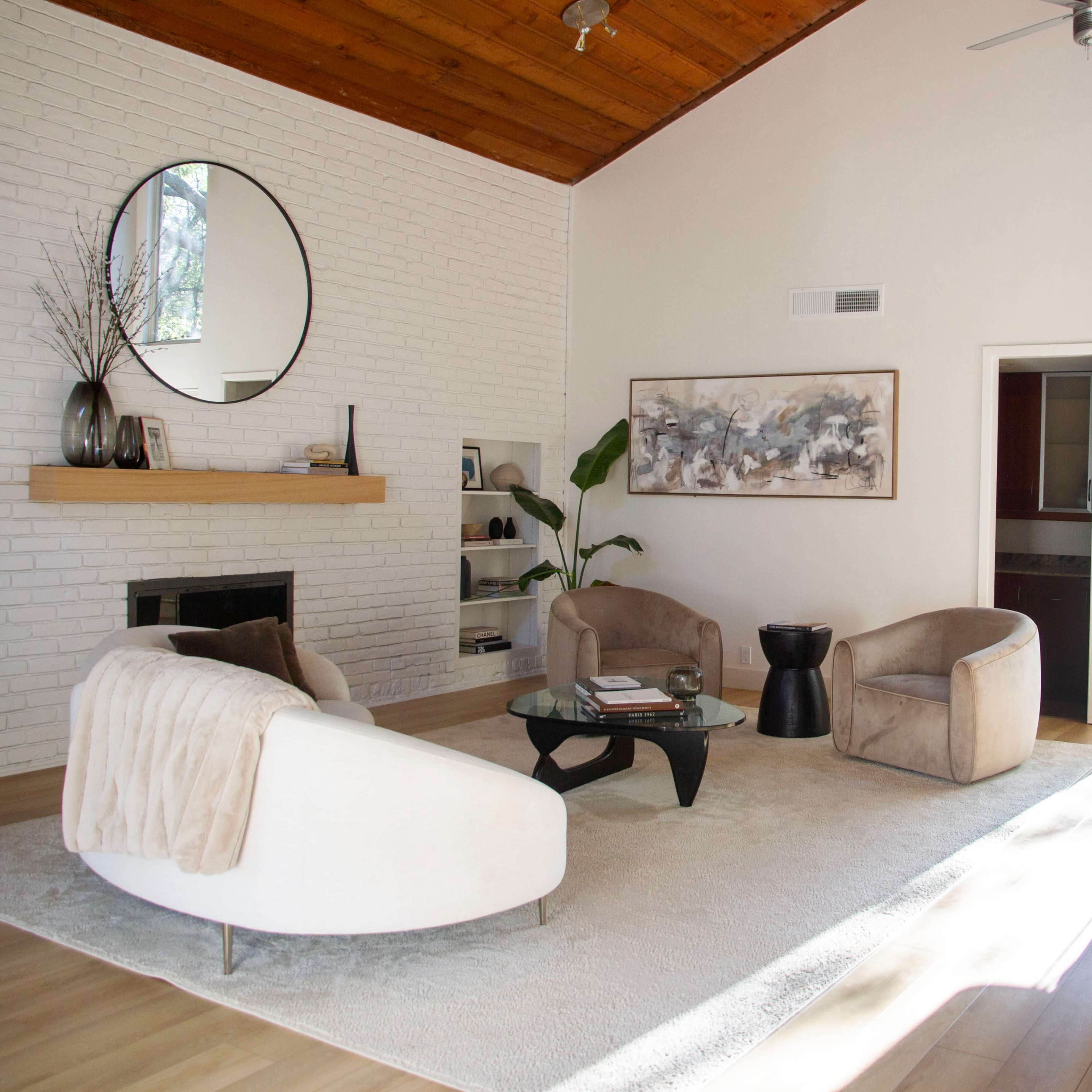 Mid-century Modern Light-filled Home Image in Lake Highlands, Dallas, TX