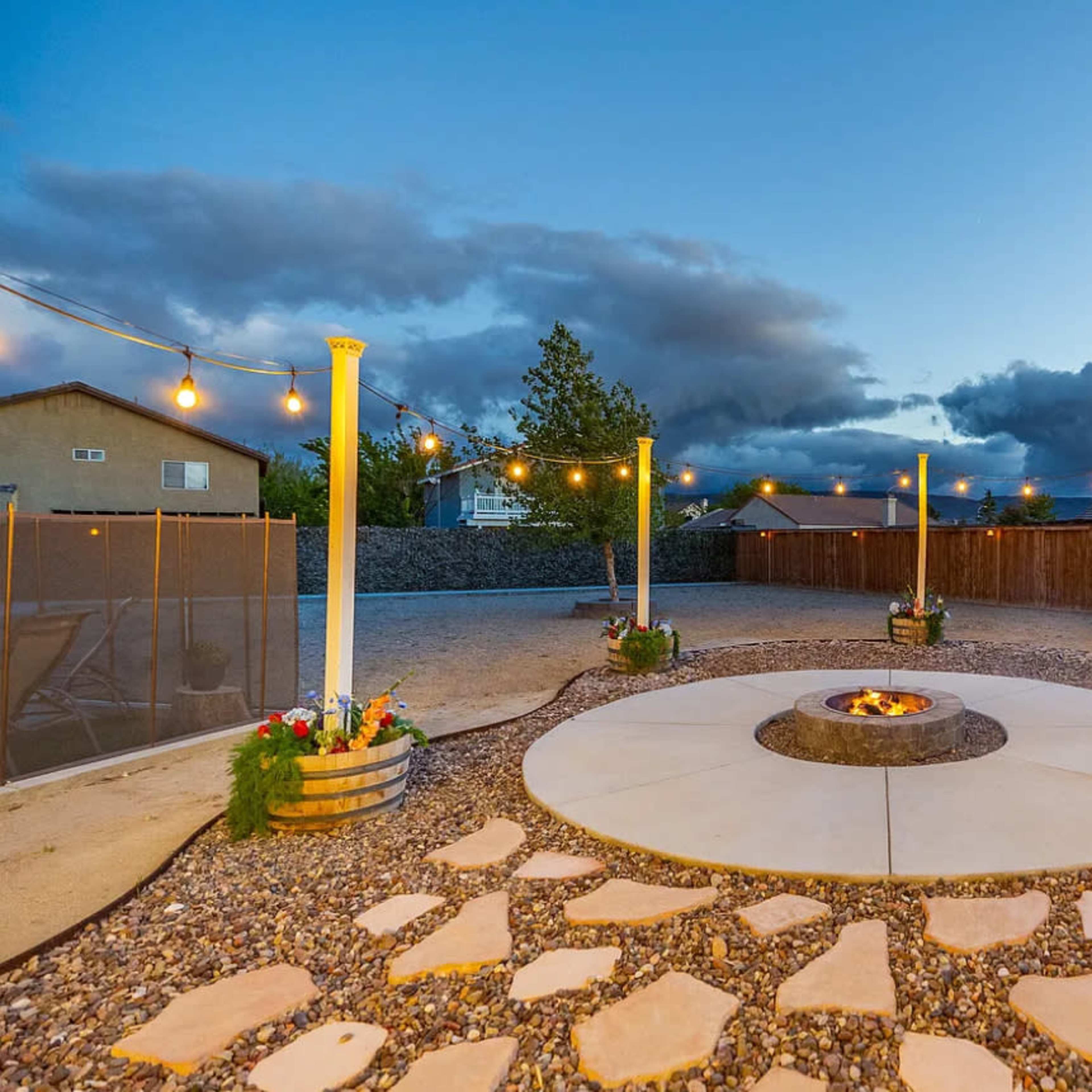 Expansive 10,000+ Sq Ft Outdoor Oasis – Perfect for Events, Shoots & Gatherings Image in Lancaster, Lancaster, CA