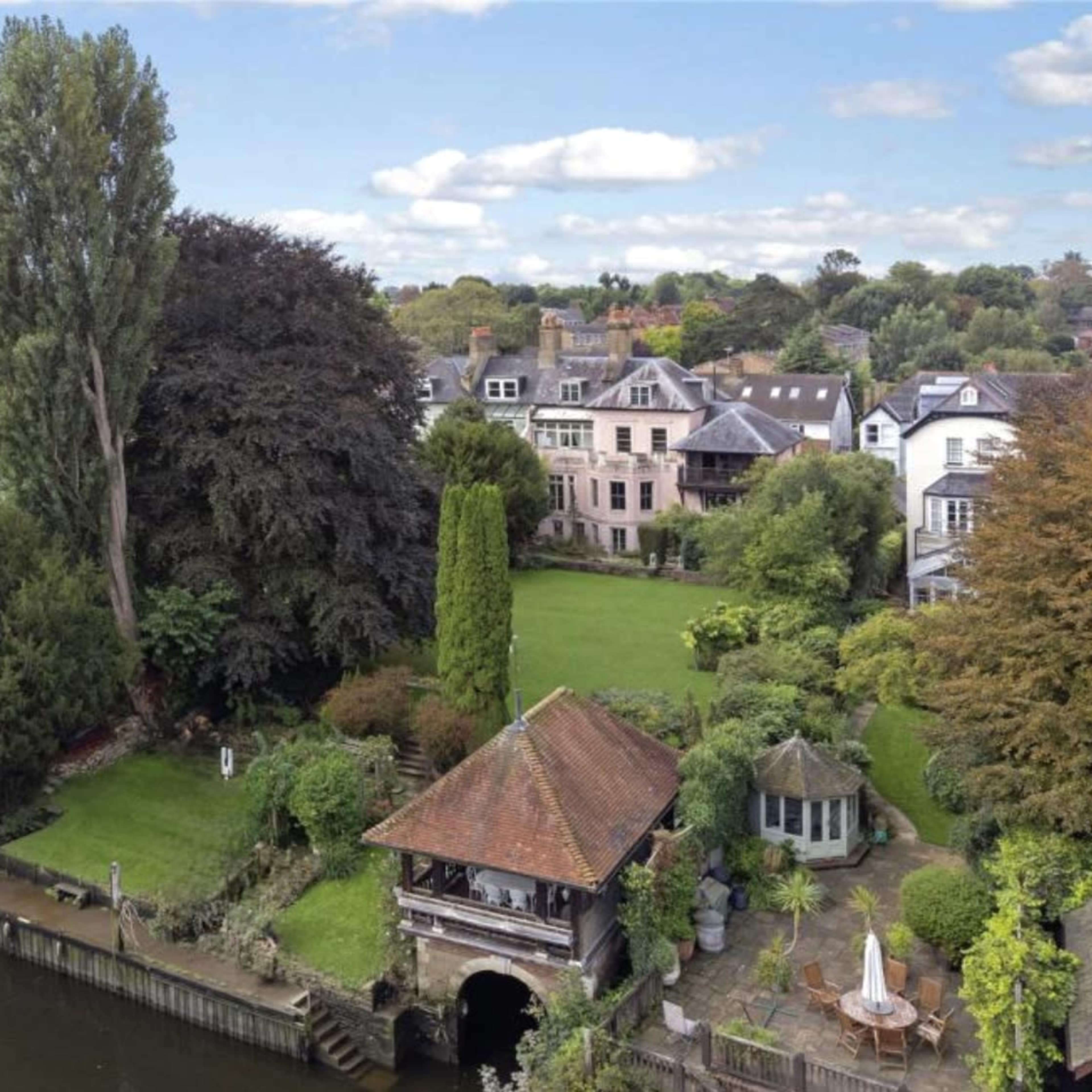 Riverside Property With Boathouse & Large Garden Image in Twickenham, Twickenham, England