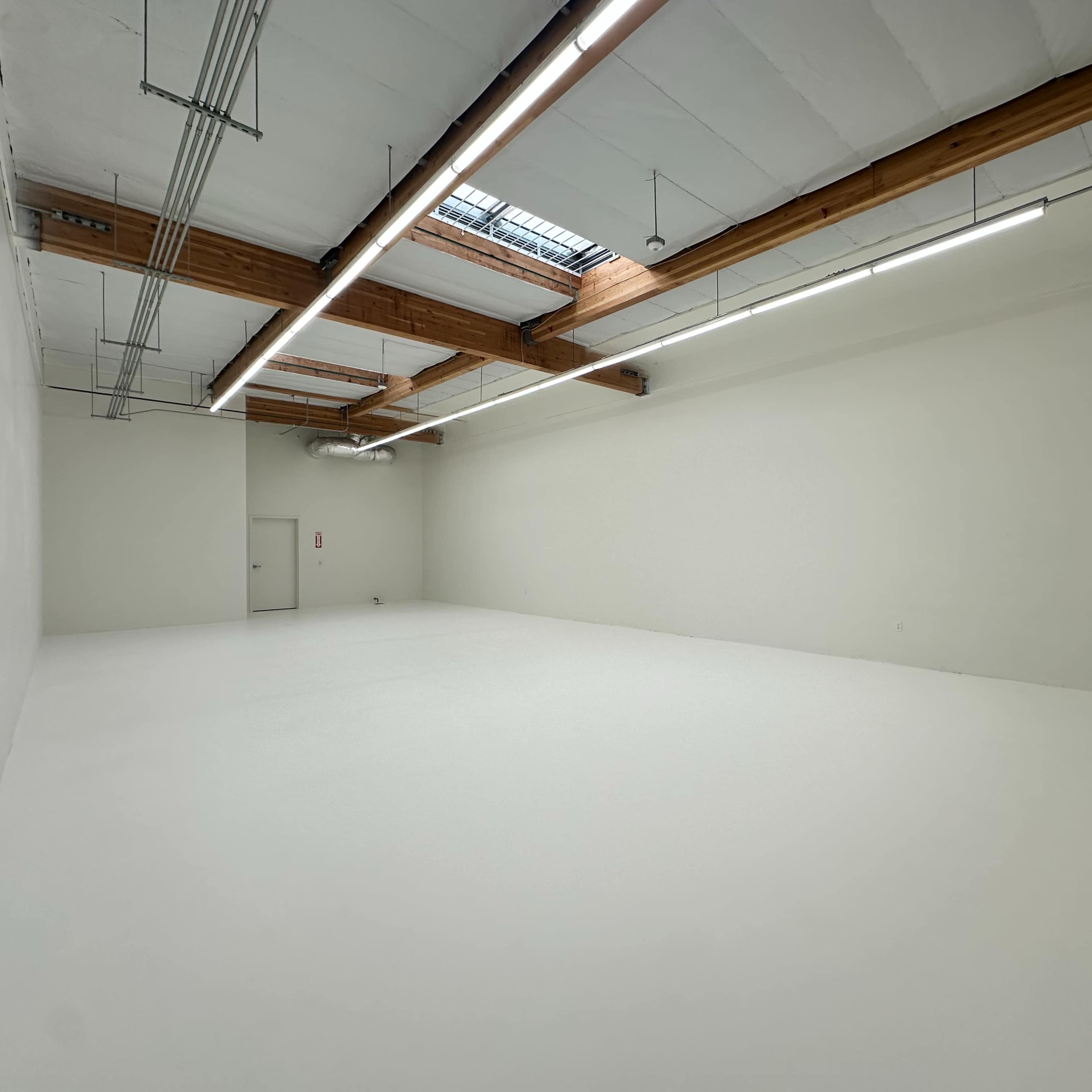 All White Flex Event Space in Anaheim Image in Platinum Triangle, Anaheim, CA