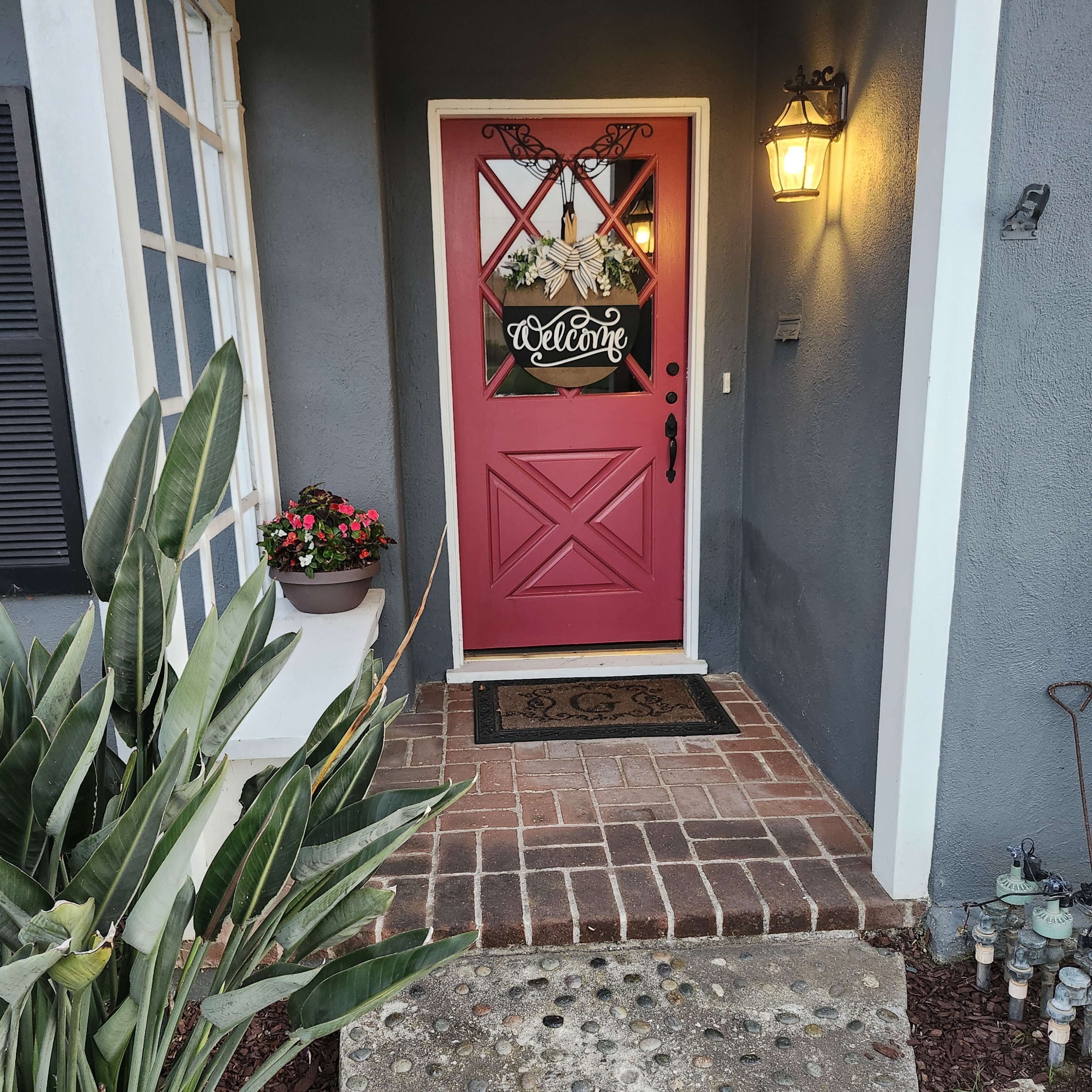 Single Family Eclectic All-American Inglewood Home Image in Inglewood, Inglewood, CA