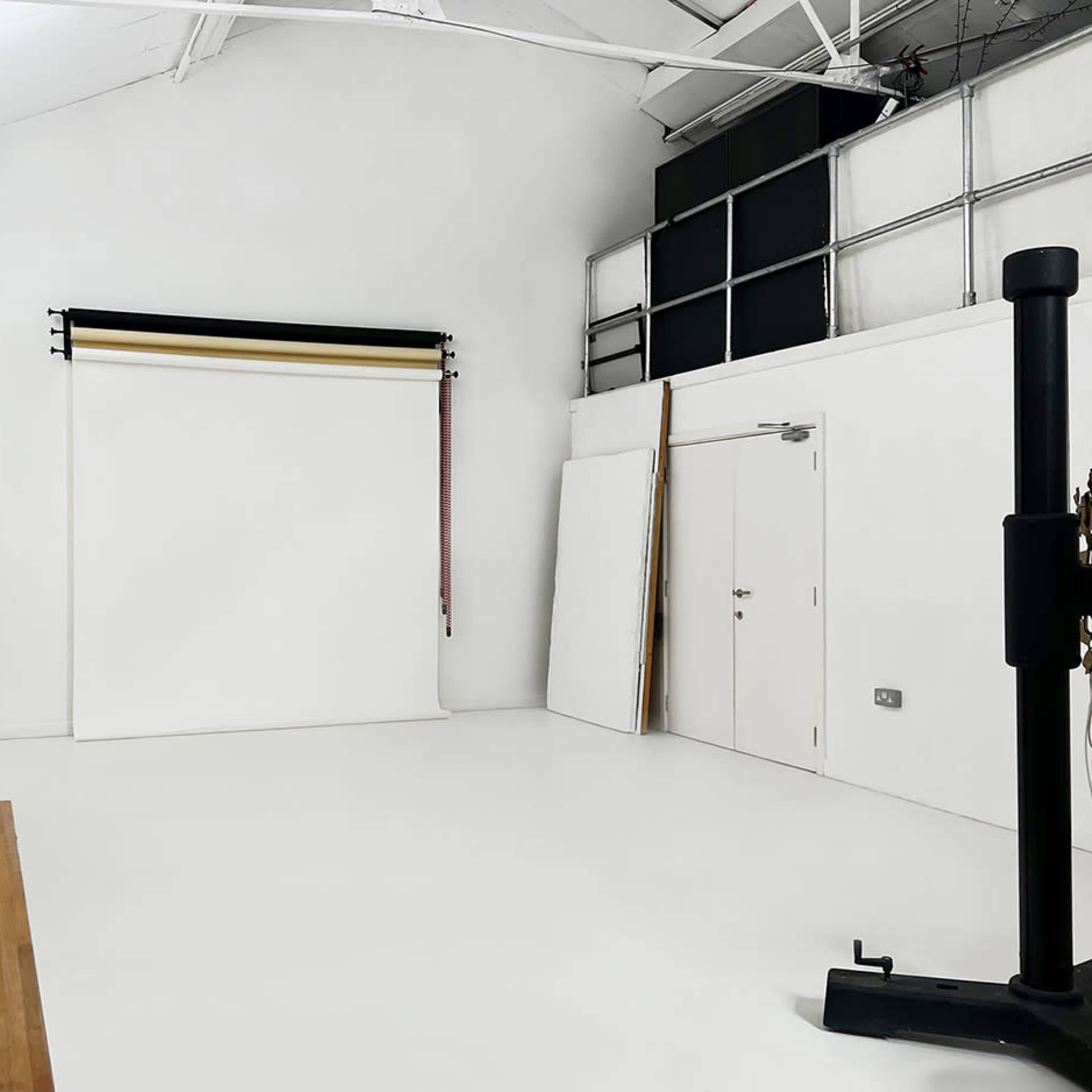 Warehouse Style Studio Acton /Chiswick Border Image in Acton, London, England