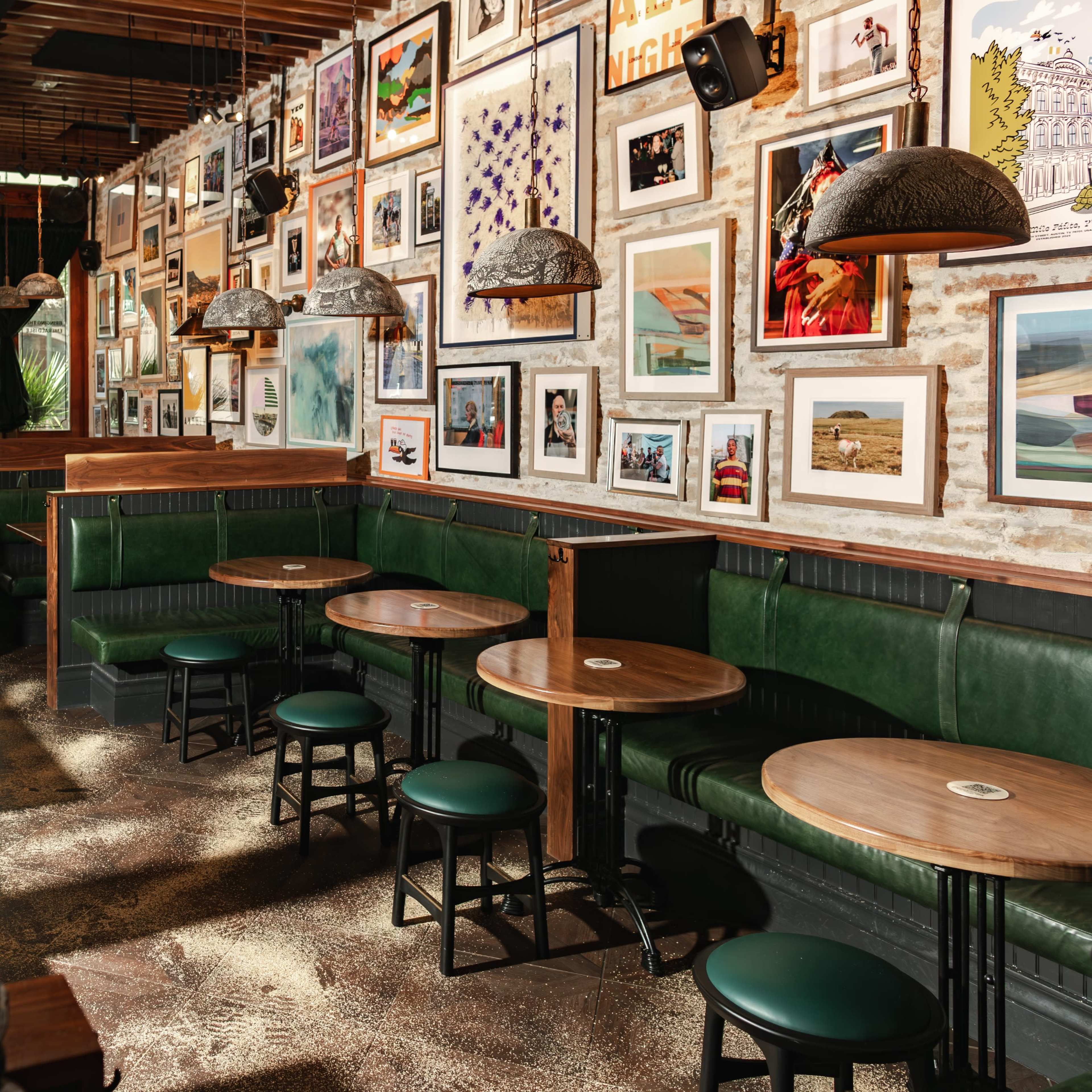 Contemporary Irish Pub in Downtown Austin (Custom Food & Beverage Options) Image in Downtown Austin, Austin, TX