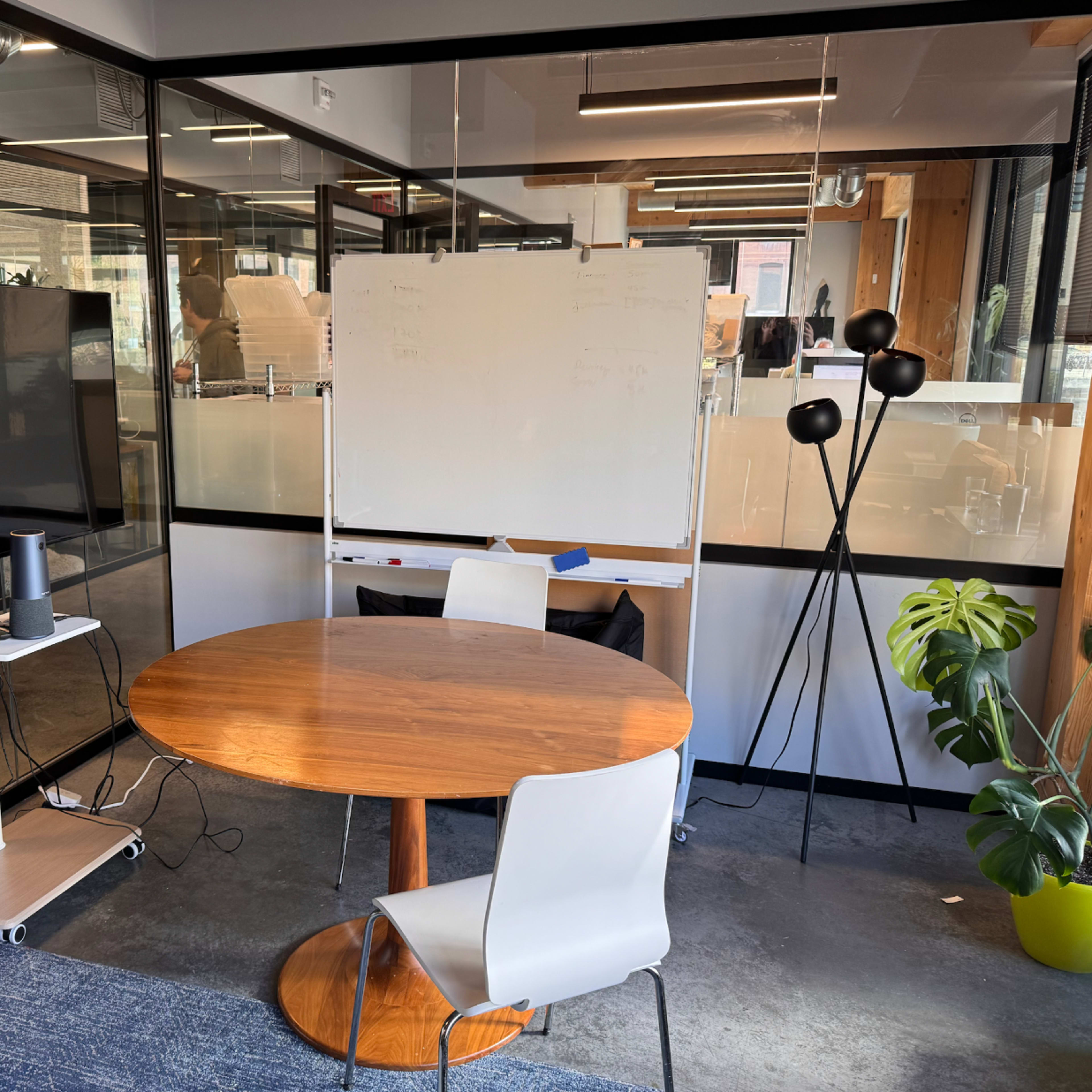 Private Office and Meeting Space in Vibrant Coworking Environment Image in Central Minneapolis, Minneapolis, MN
