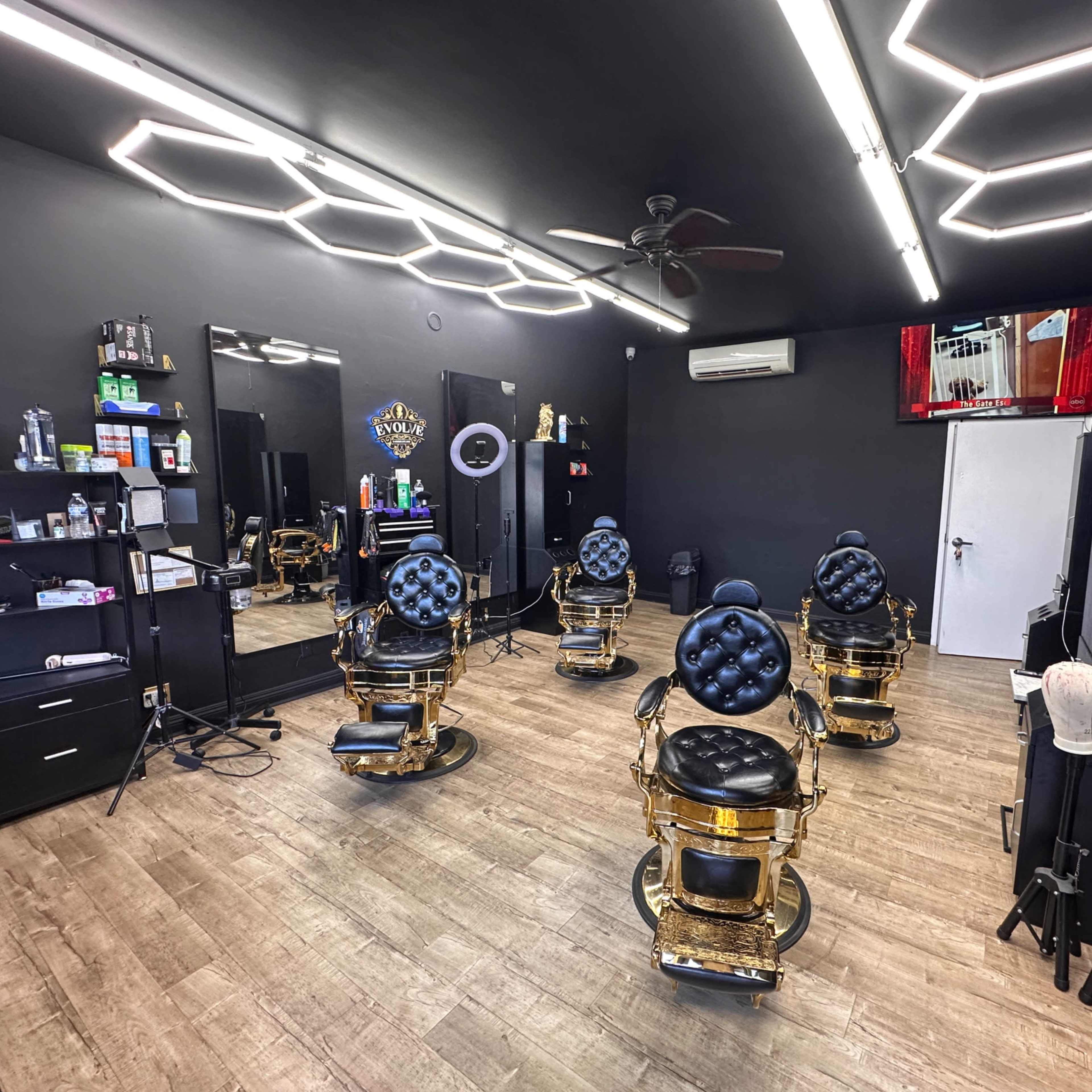Evolve Barber Studio Image in Hollywood, Los Angeles, CA