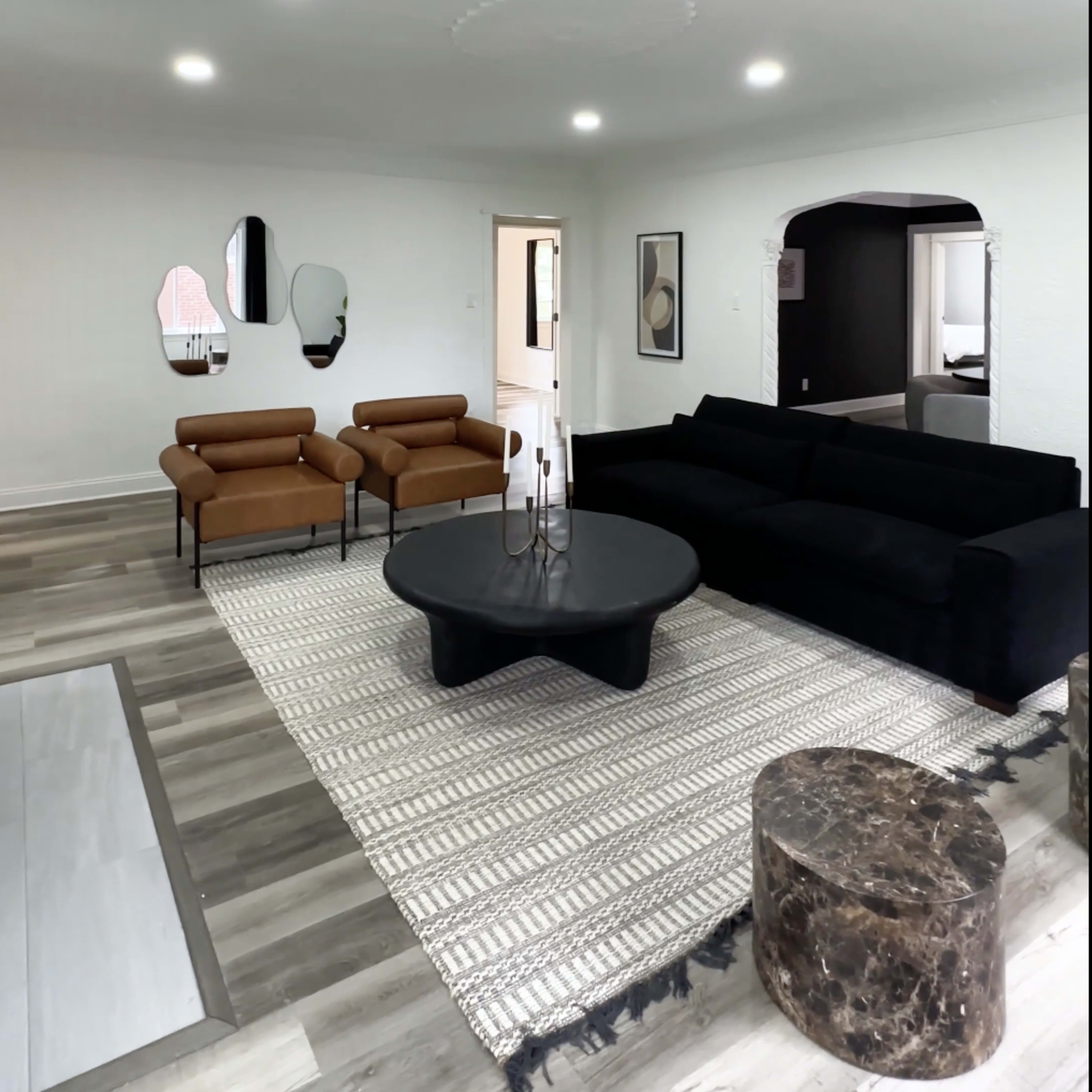 Spacious Luxury Estate w/ Cigar Lounge & Patio Image in Martin Park, Detroit, MI