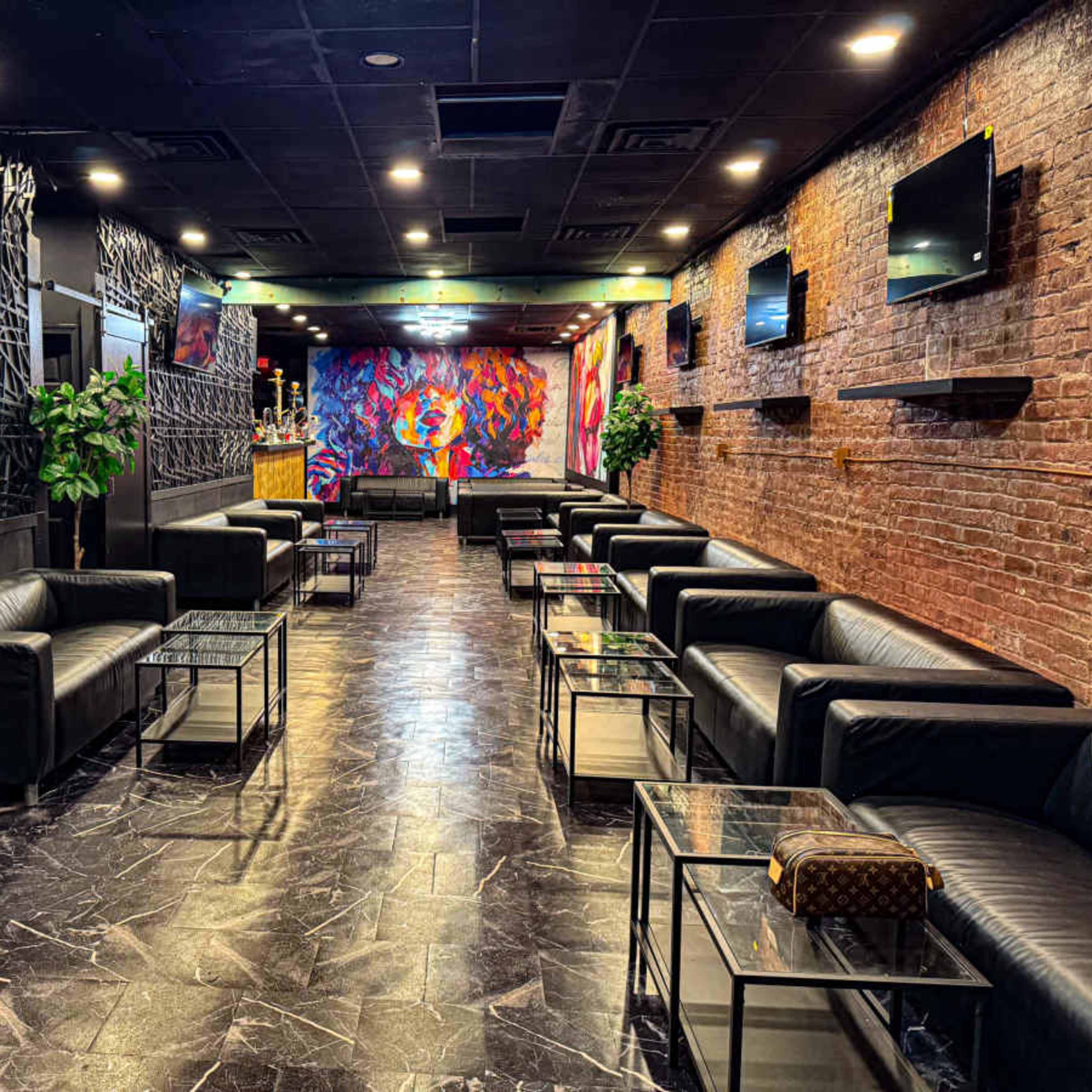 Taylour Peighton Lounge Image in Central Ward, Newark, NJ
