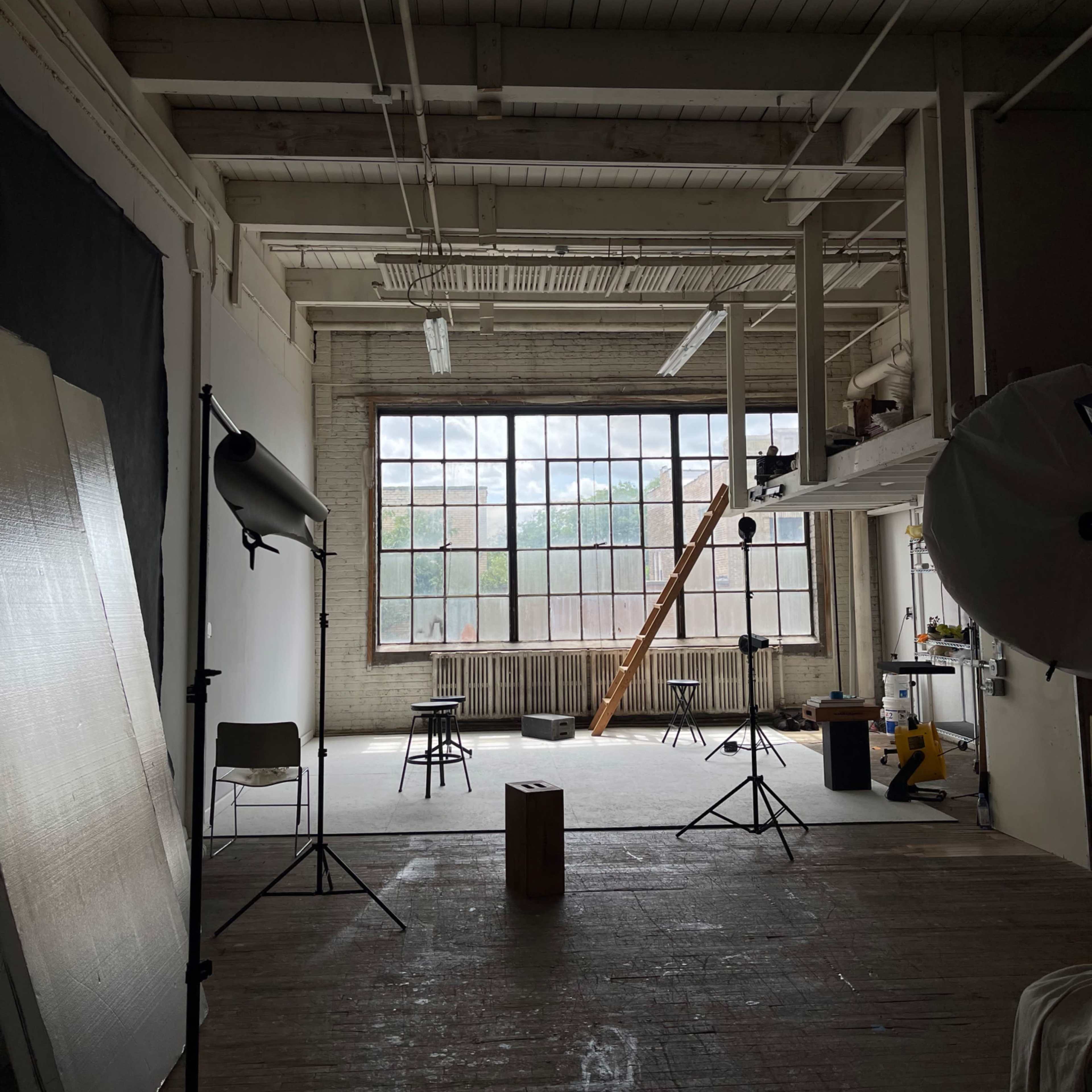 Bright Photo Studio with Olipant Backdrops, Vflats, and Apple Boxes Image in Humboldt Park, Chicago, IL