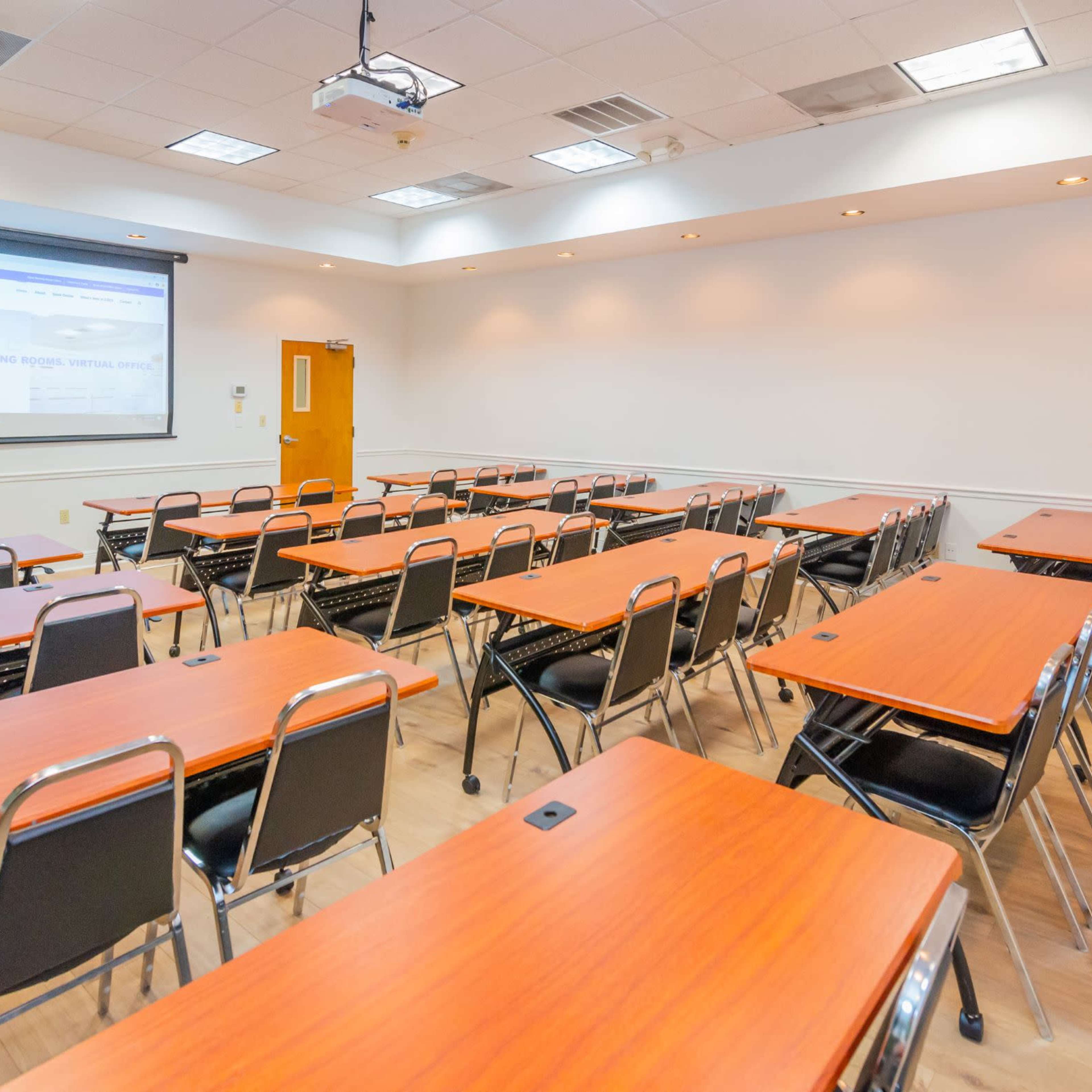Training or event room great location for 1 to 50 people Image in North Fort Lauderdale, Fort Lauderdale, FL