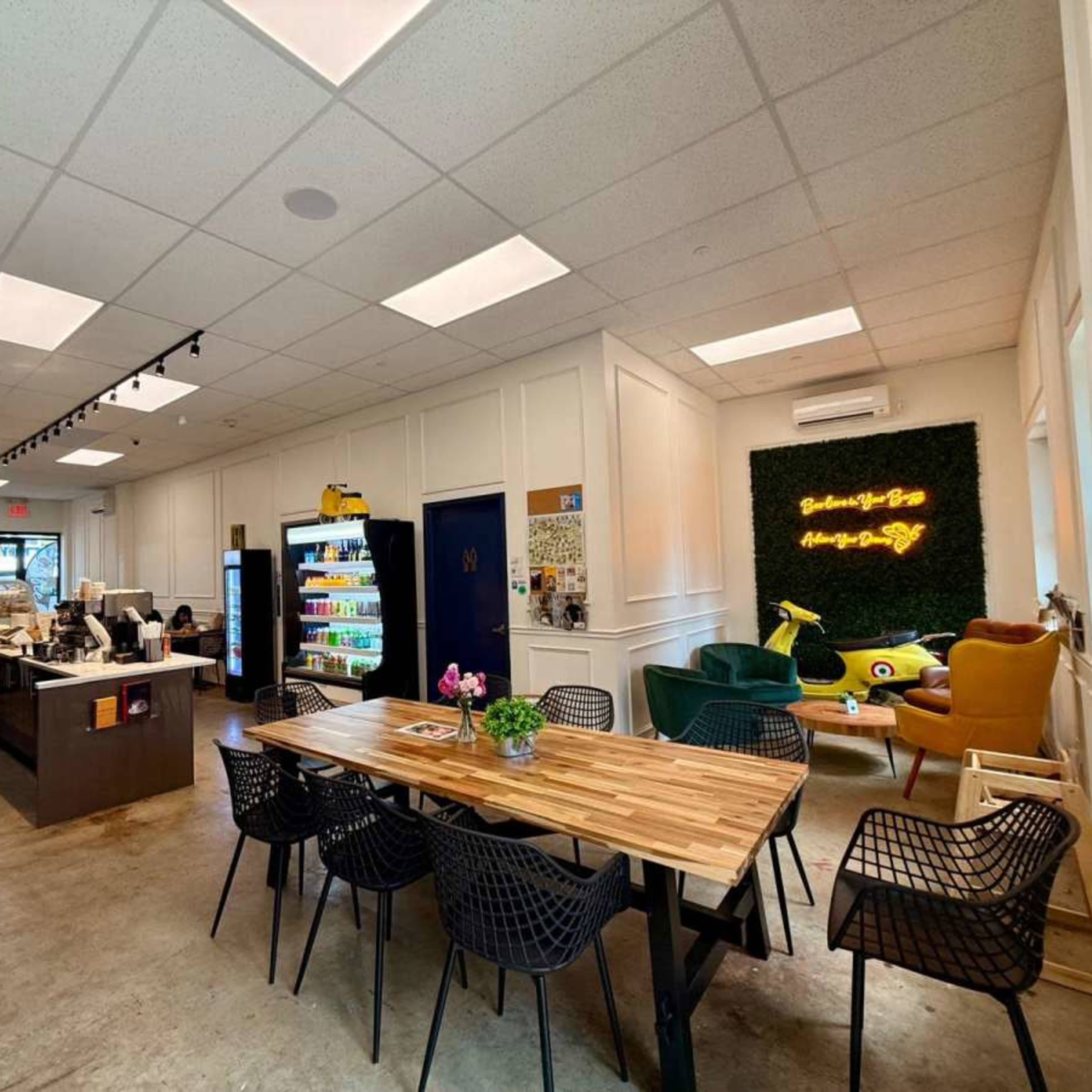 Busy Bee Coffee & Wine Bar Image in Flushing, Queens County, NY