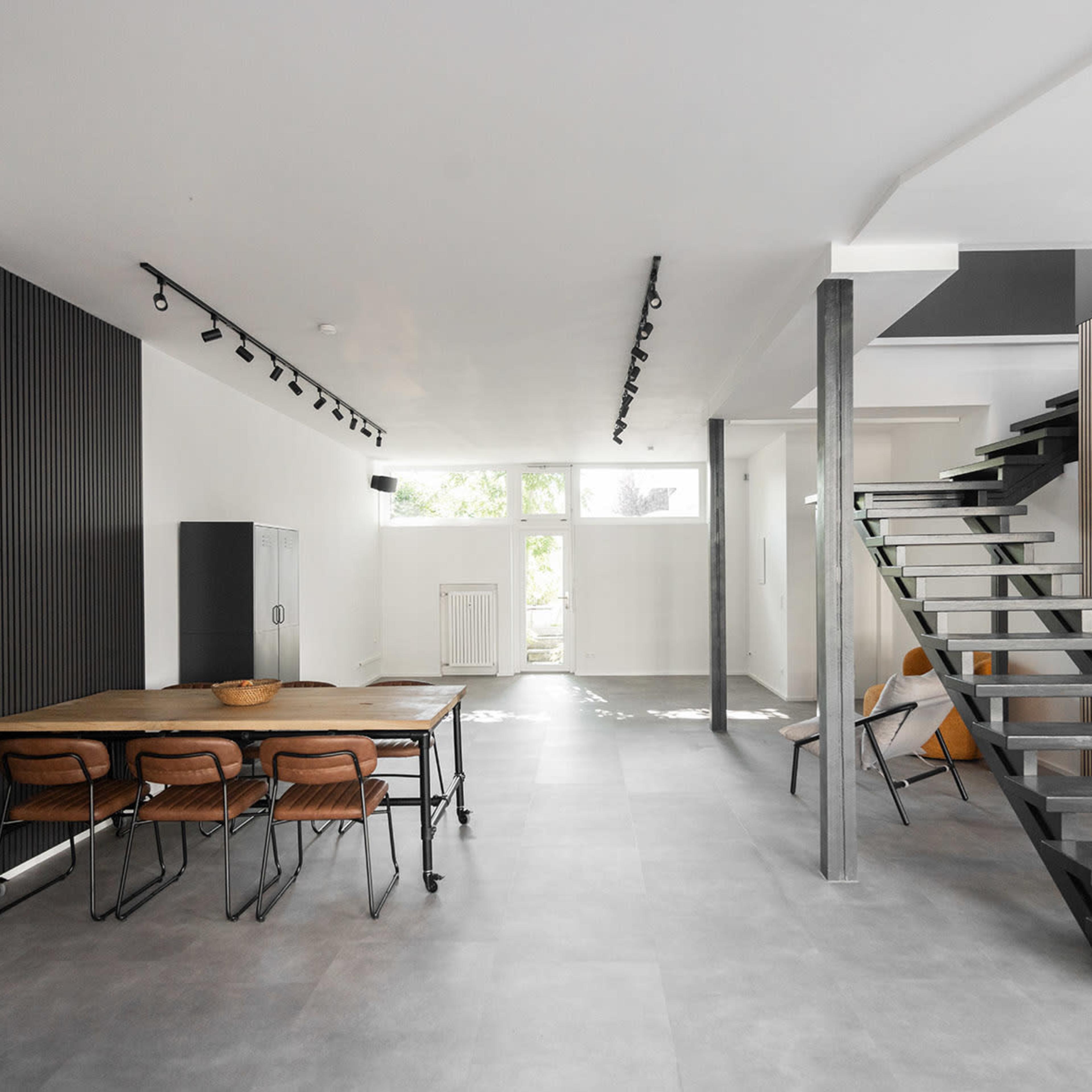 Erweiterbares Loft Studio in Bahnhofs- und Autobahnnähe mit großer Dachterrasse Bild in Prien am Chiemsee, Prien am Chiemsee, BY