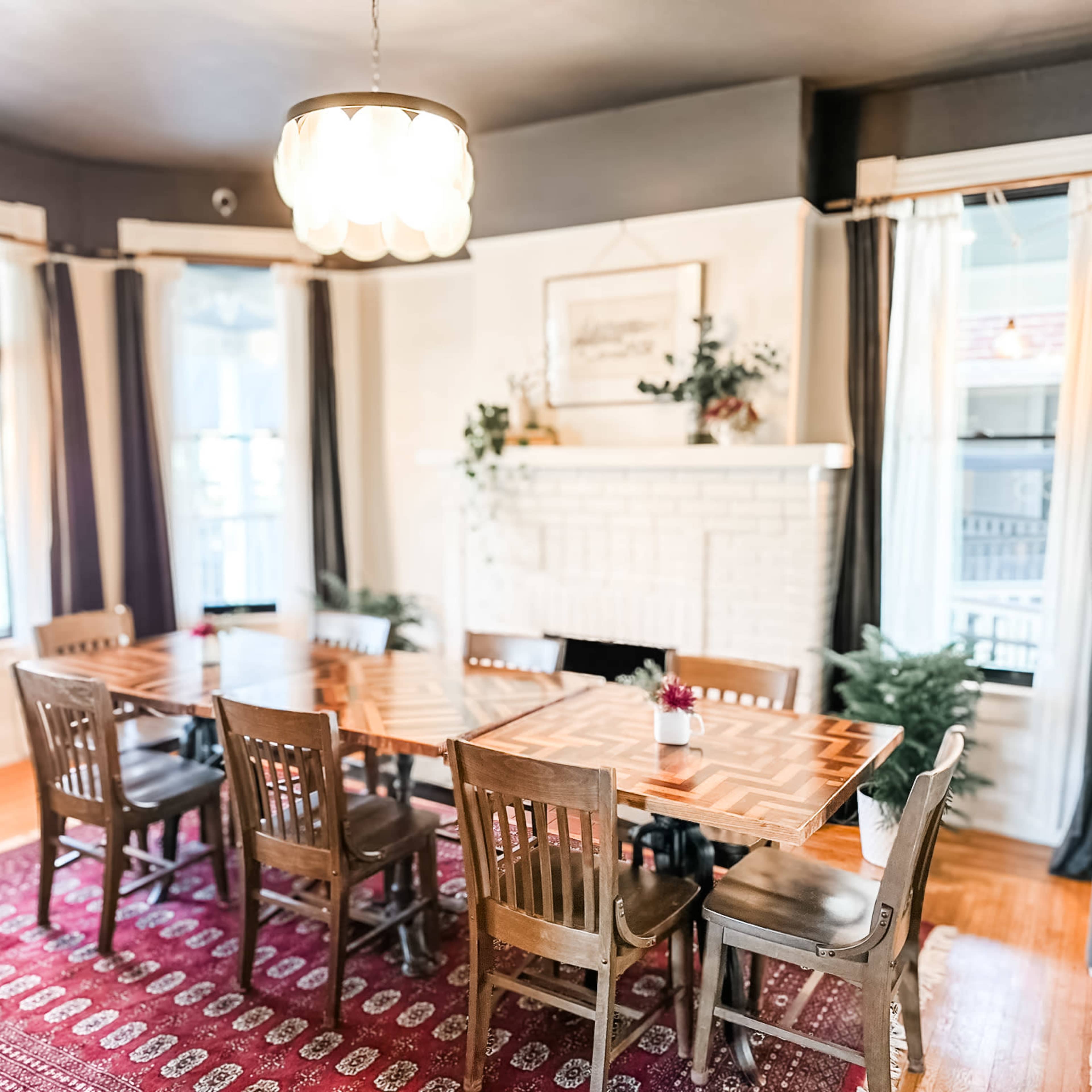 Meeting Space in Former Victorian House Adjacent to Coffee Shop Image in Wyoming, Wyoming, OH
