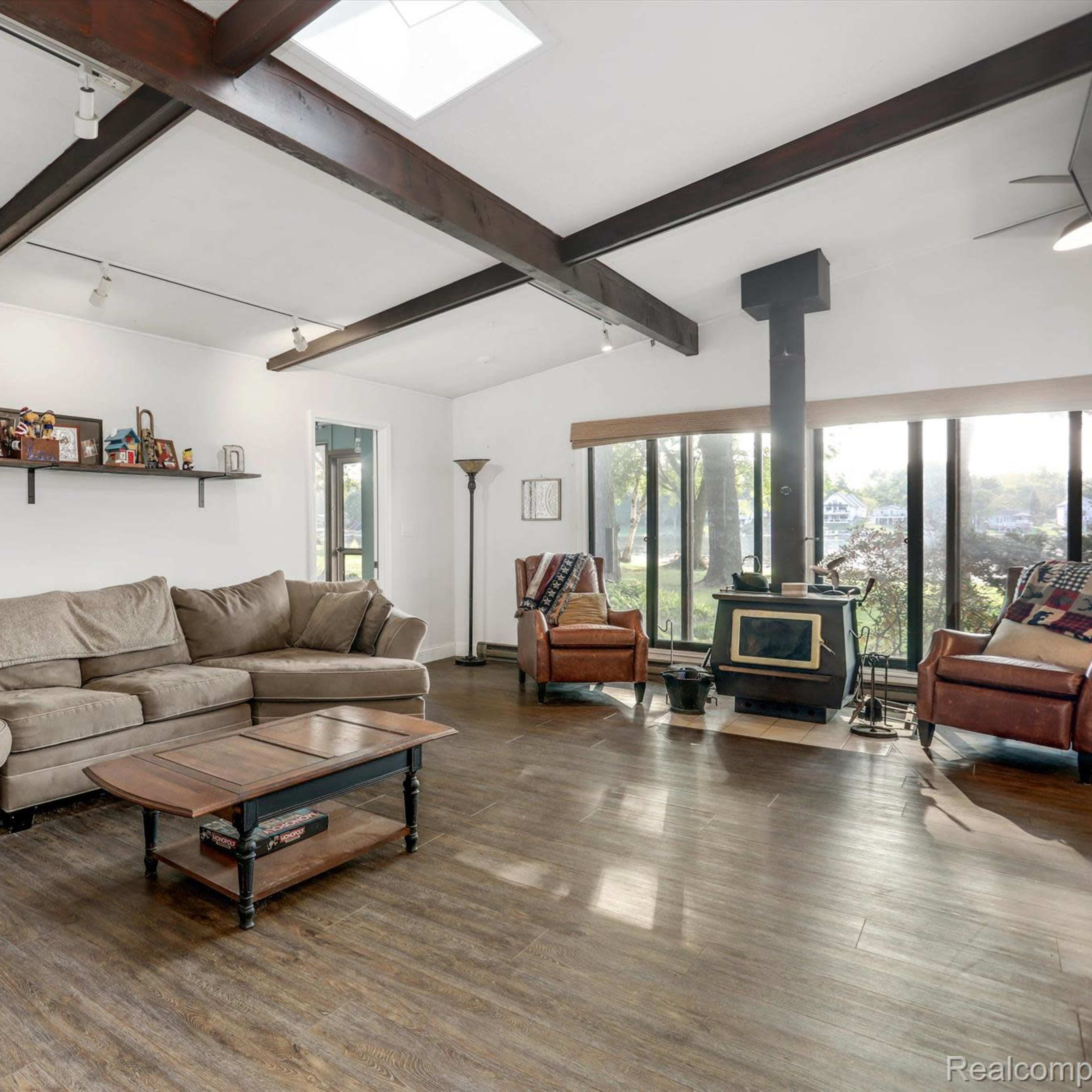 cozy peaceful sprawling ranch  lake house with loft Image in Tyrone Township, Fenton, MI