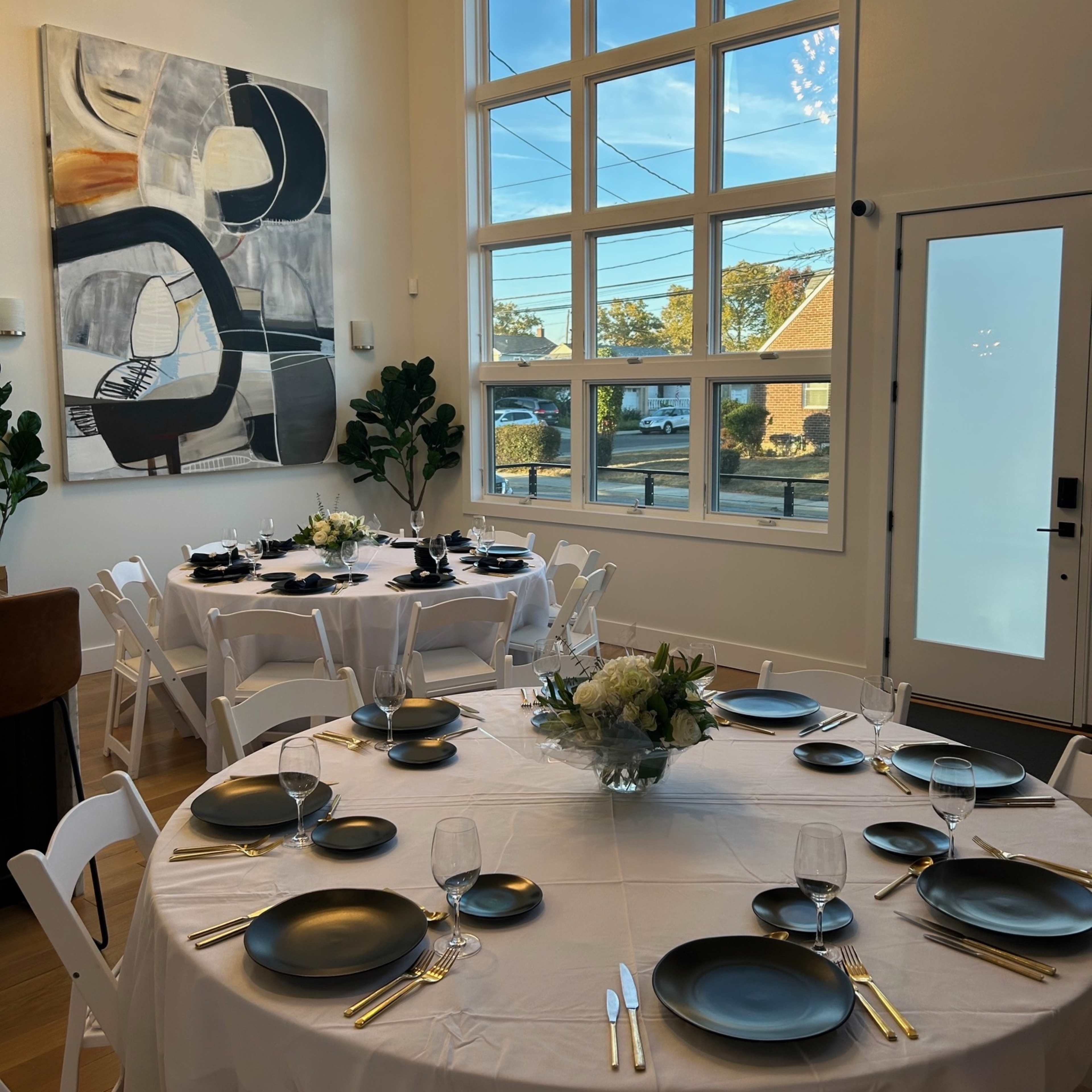 Fraser’s Ridge: Let This Beautifully Appointed Light-Filled Loft Designed by an ‘Outlander’ Fraser of Lovat Descendant Be Your Next Event Location Image in Hempstead, Elmont, NY