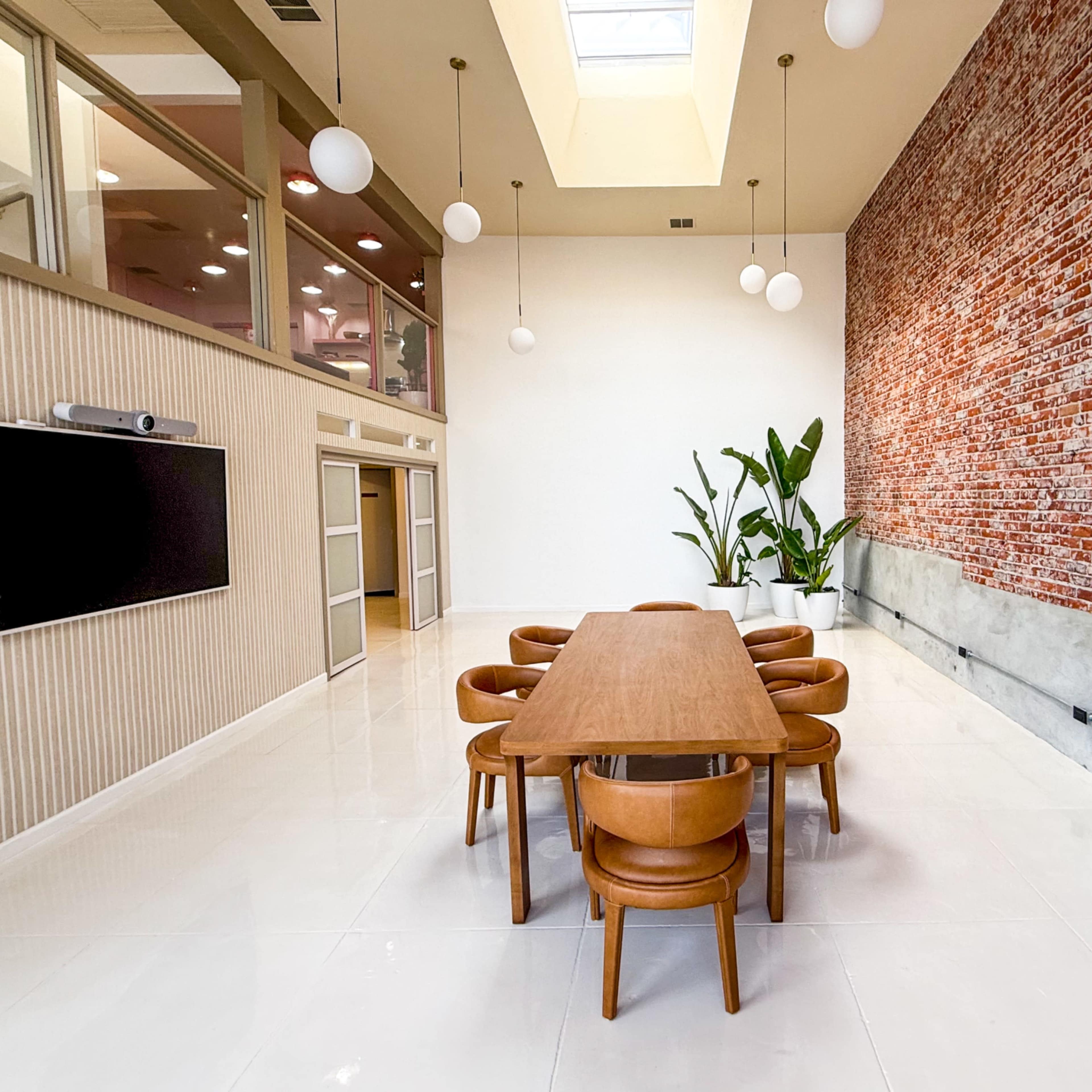 Spacious industrial-Chic Venue with Brick walls an natural lighting Image in South Arroyo, Pasadena, CA