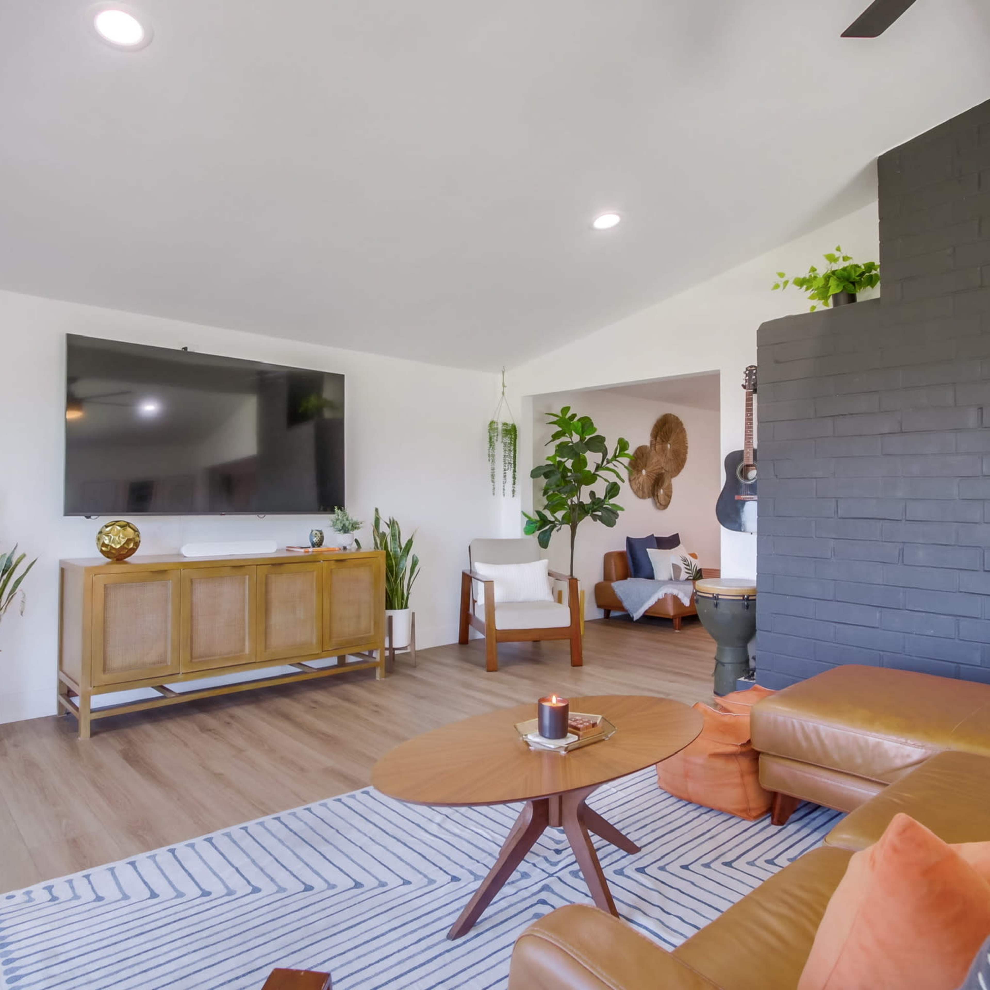 The San Diego Sunrise Abode Image in Serra Mesa, San Diego, CA