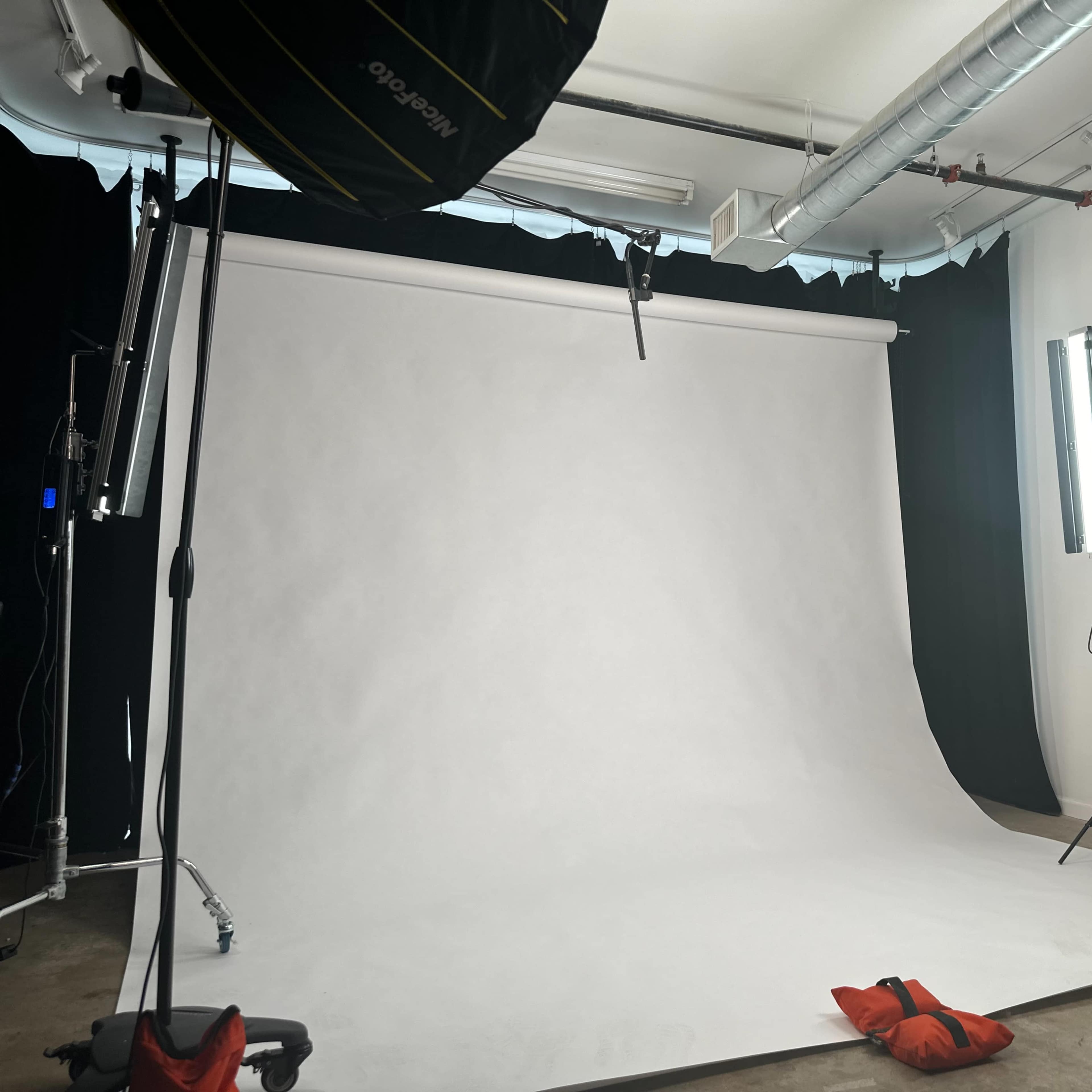 Bright, Spacious, Convenient Photo / Video / Audio Studio - 1 block from NJT Train Station Image in City of Orange, City of Orange, NJ