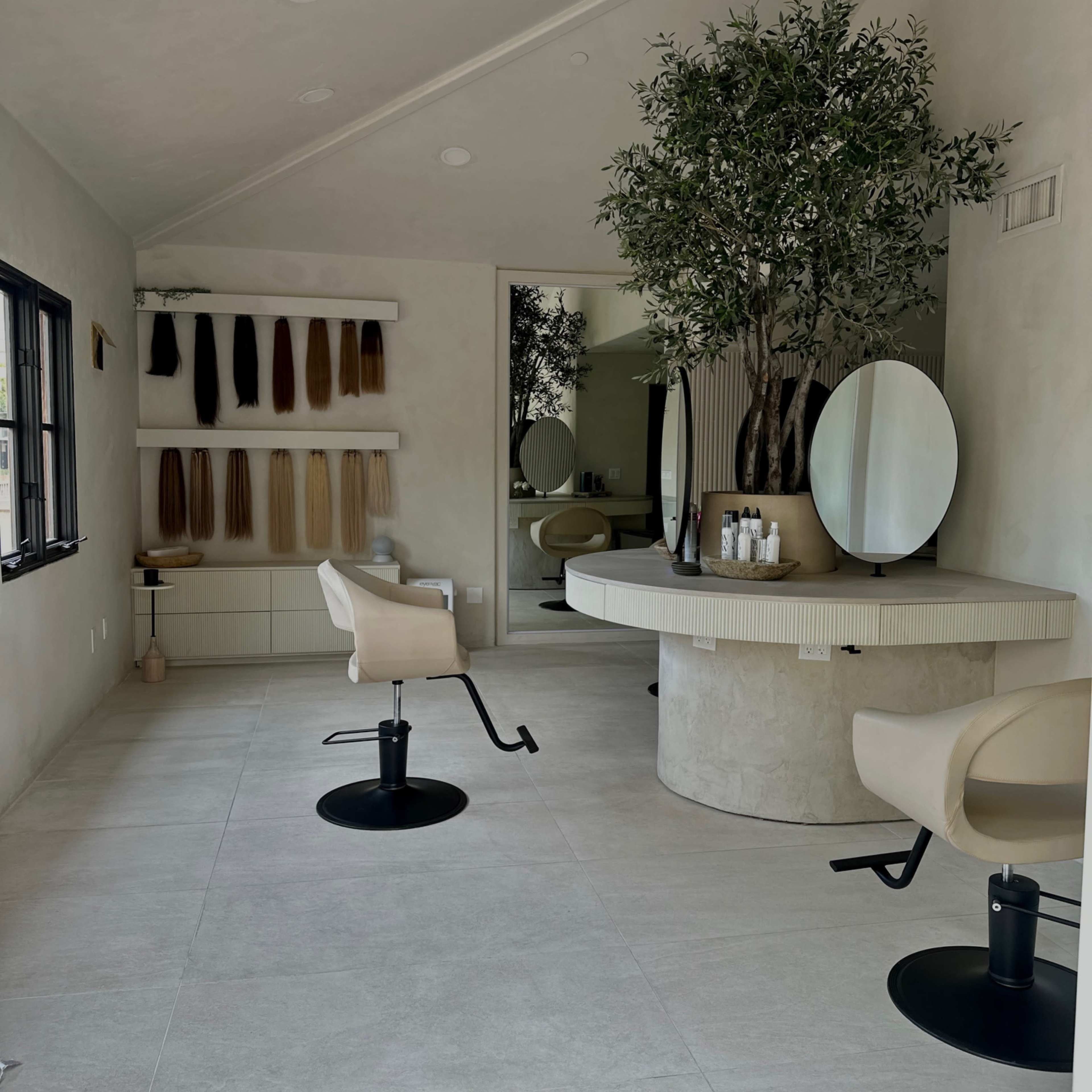 Elevated Hair Salon + Event Space Image in Wilshire Montana, Santa Monica, CA