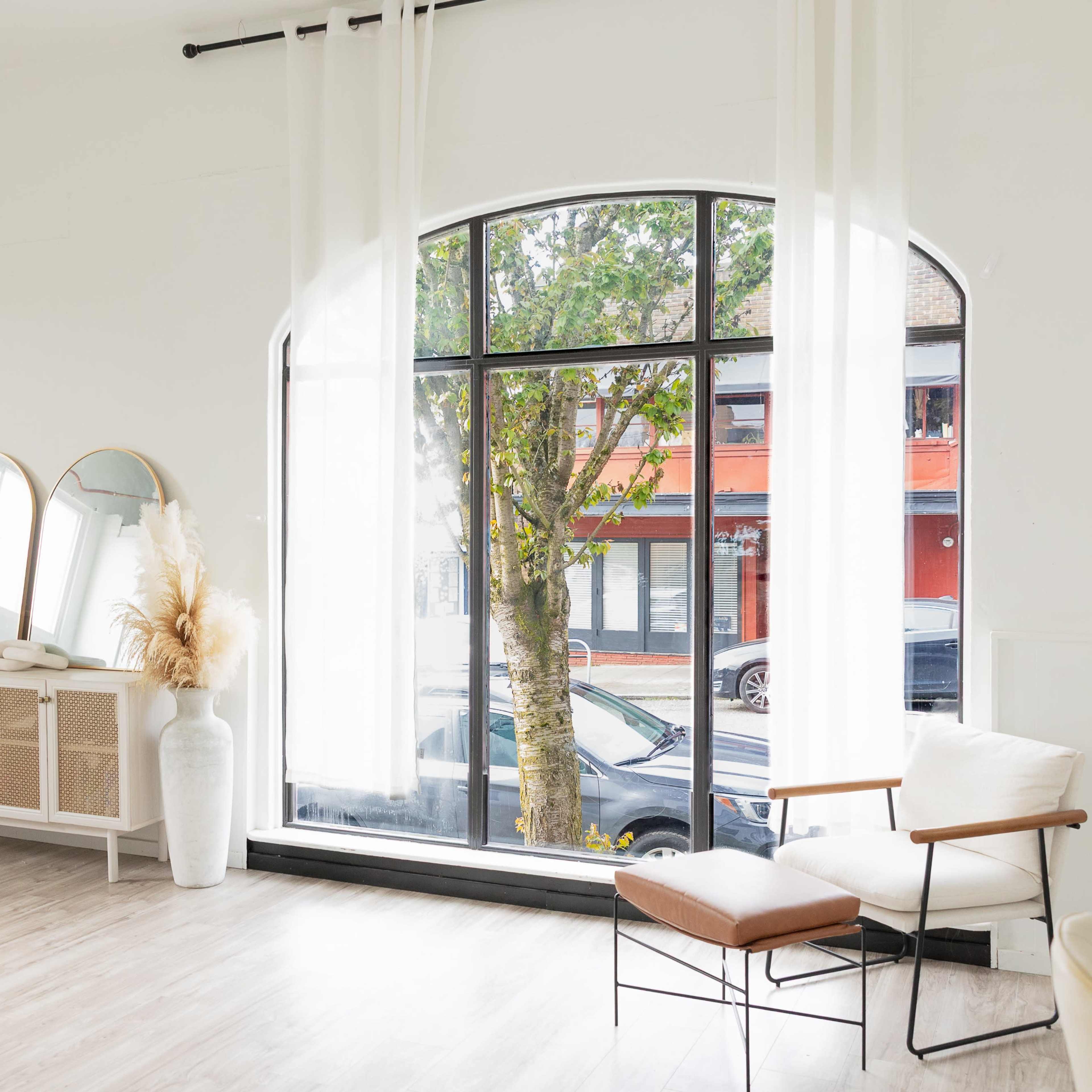 Greenlake Studio Modern Light and Bright Image in Green Lake, Seattle, WA