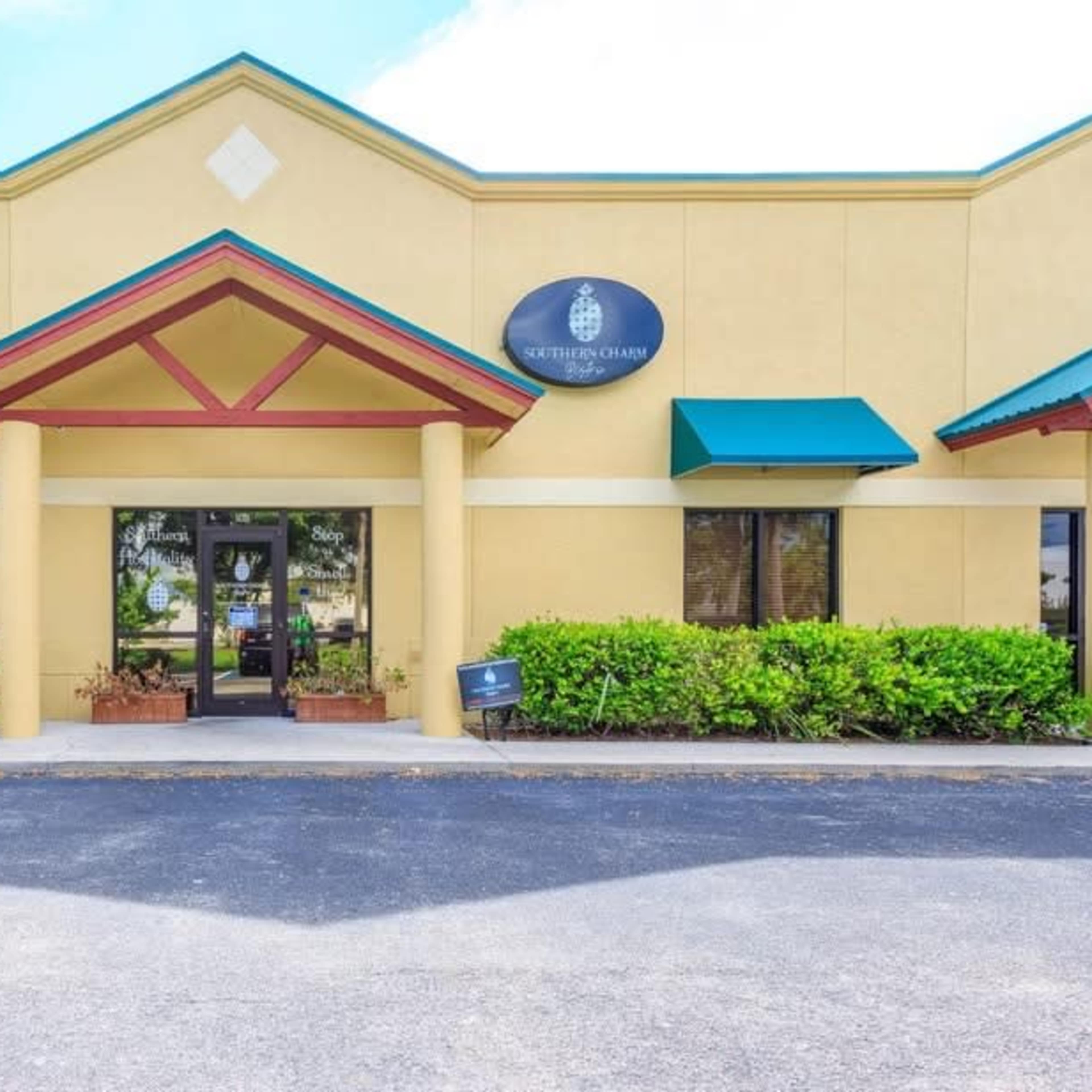 SouthernCharmBistro Image in Pine Manor, Fort Myers, FL