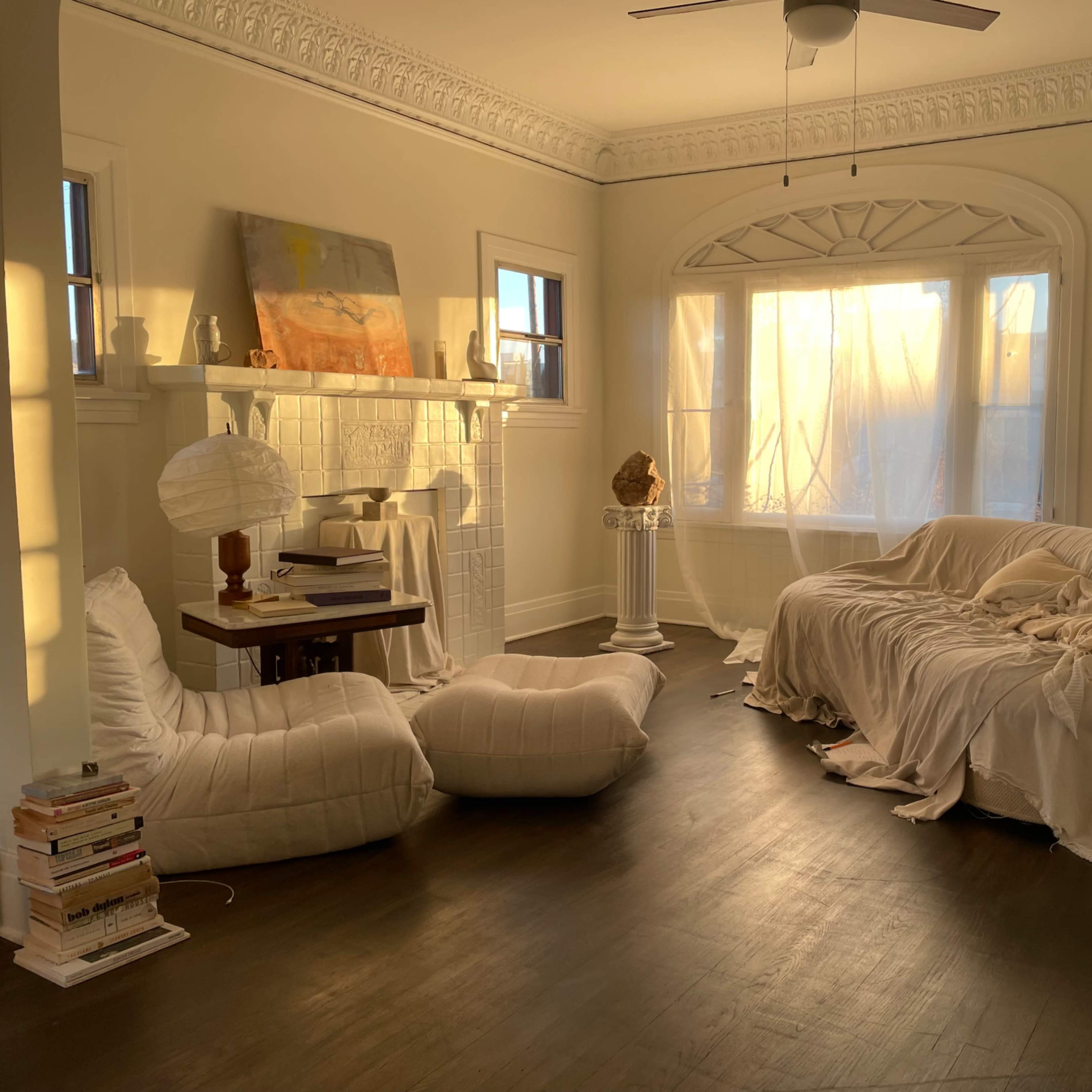 Old Hollywood Art Deco-Spanish Artist’s Apartment Image in Hollywood, Los Angeles, CA