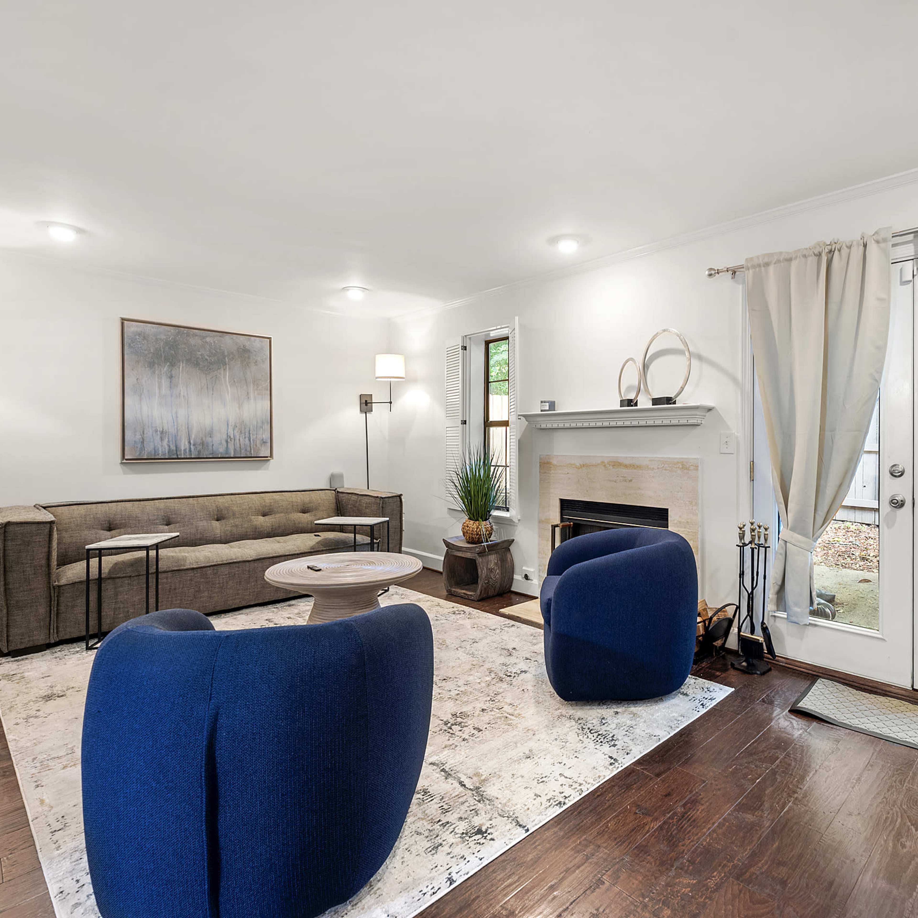 Stylish West Midtown Townhome for Photo & Film Image in Buckhead, Atlanta, GA