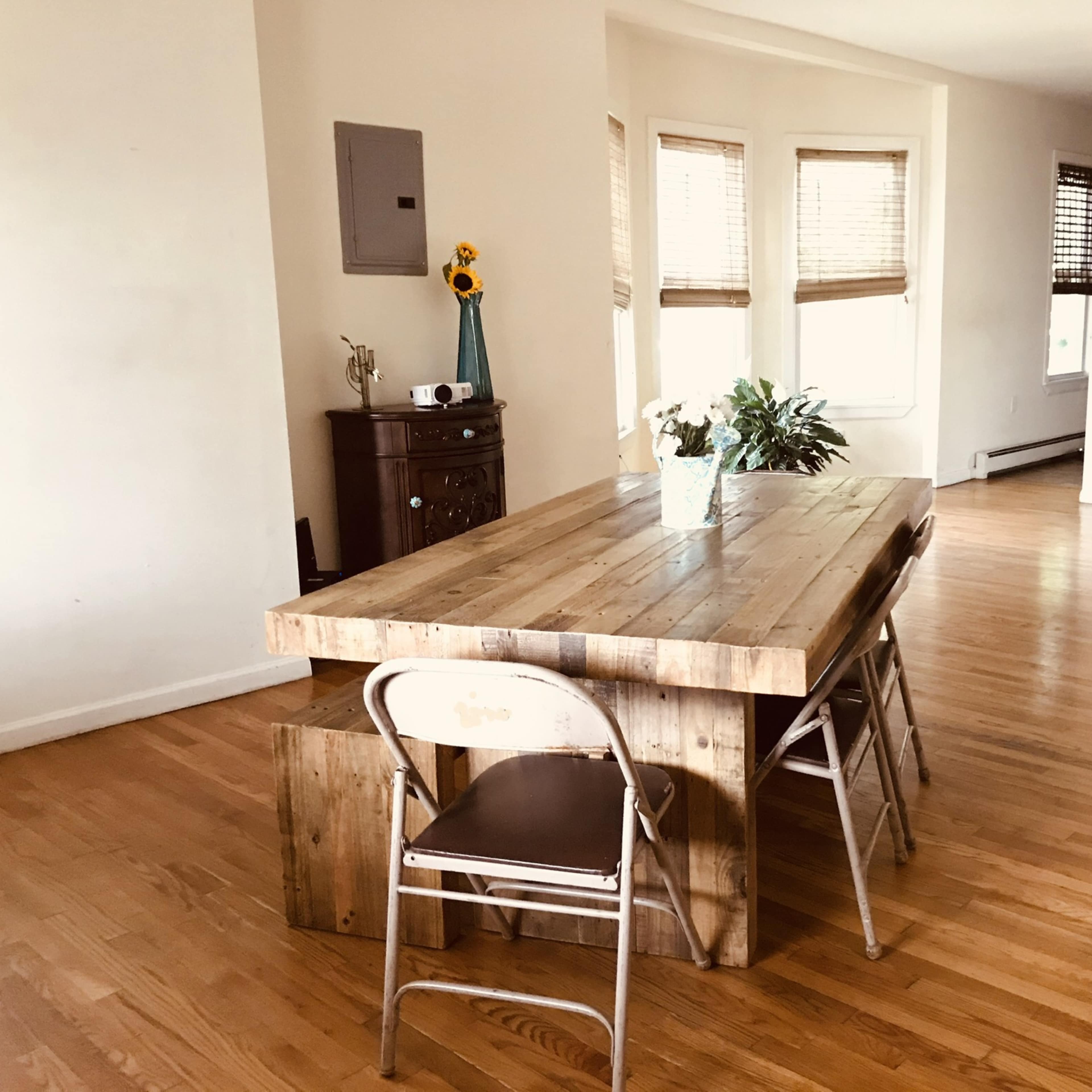 Beautiful, Airy and Spacious within a Private House Image in Bayonne, Bayonne, NJ