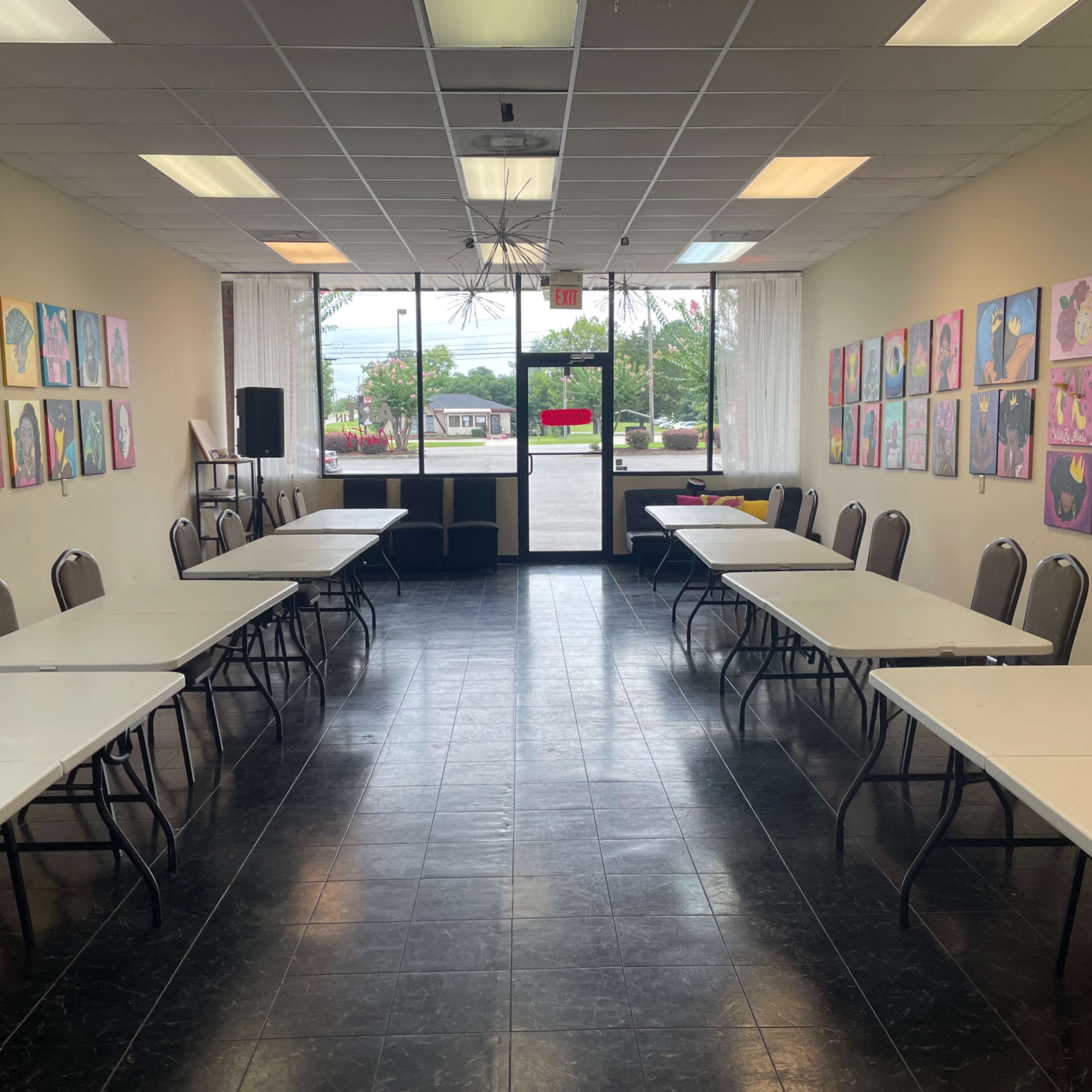 Art Studio with Vibrant Decor Image in Huntsville, Huntsville, AL