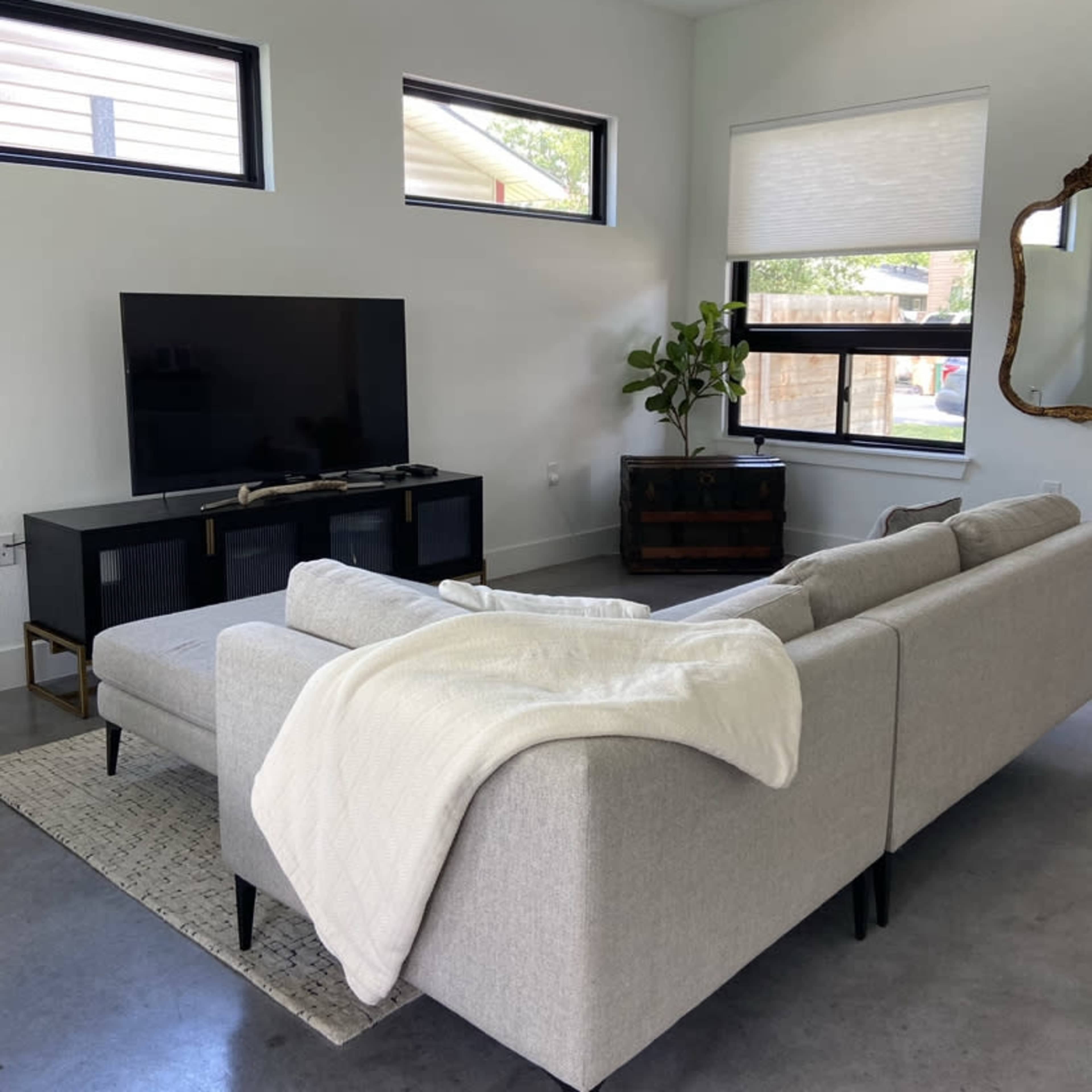 Modern New Construction with Outdoor Space Near Downtown Image in North Loop, Austin, TX