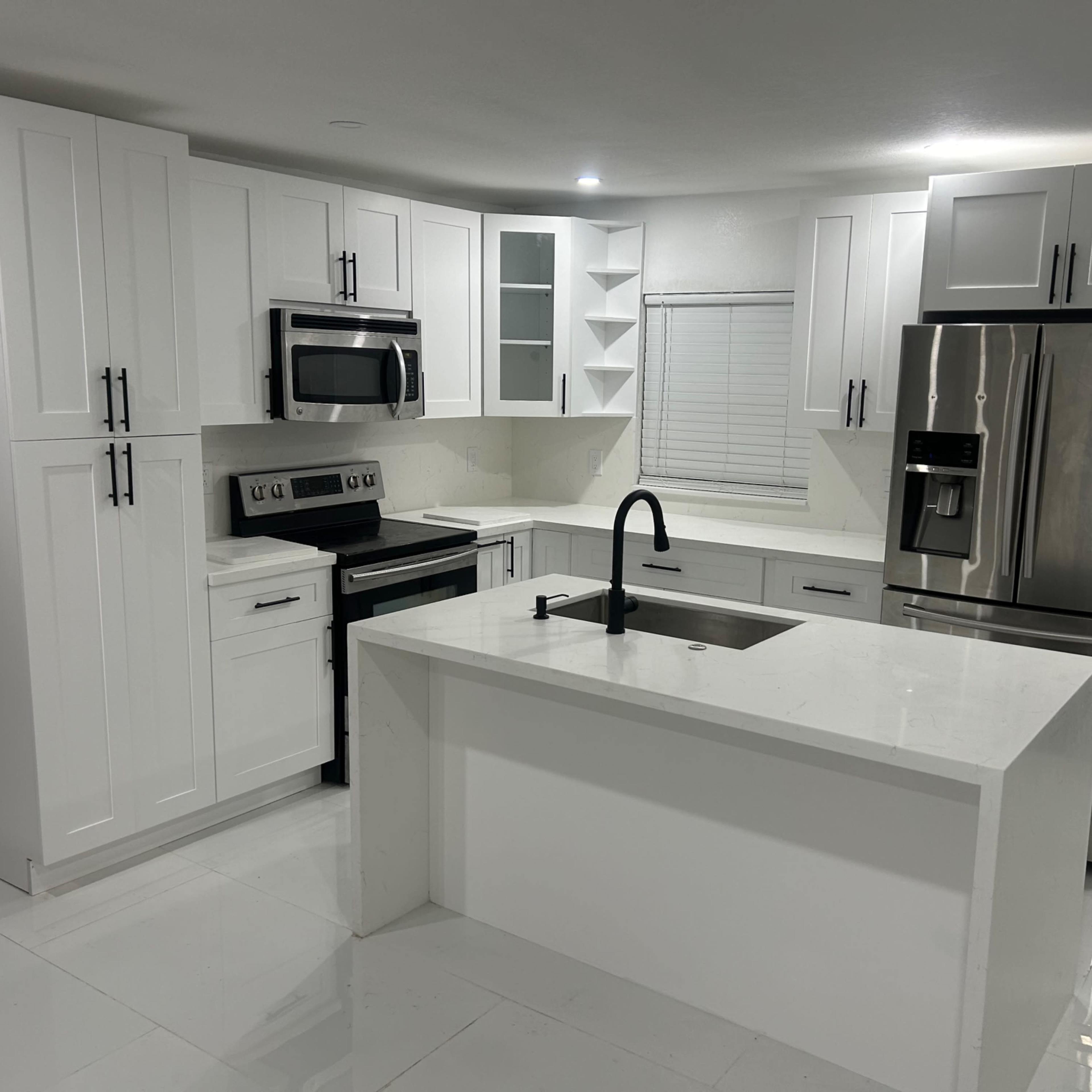 Modern State of the Art Designer Gourmet Kitchen Image in Broward Estates, Lauderhill, FL
