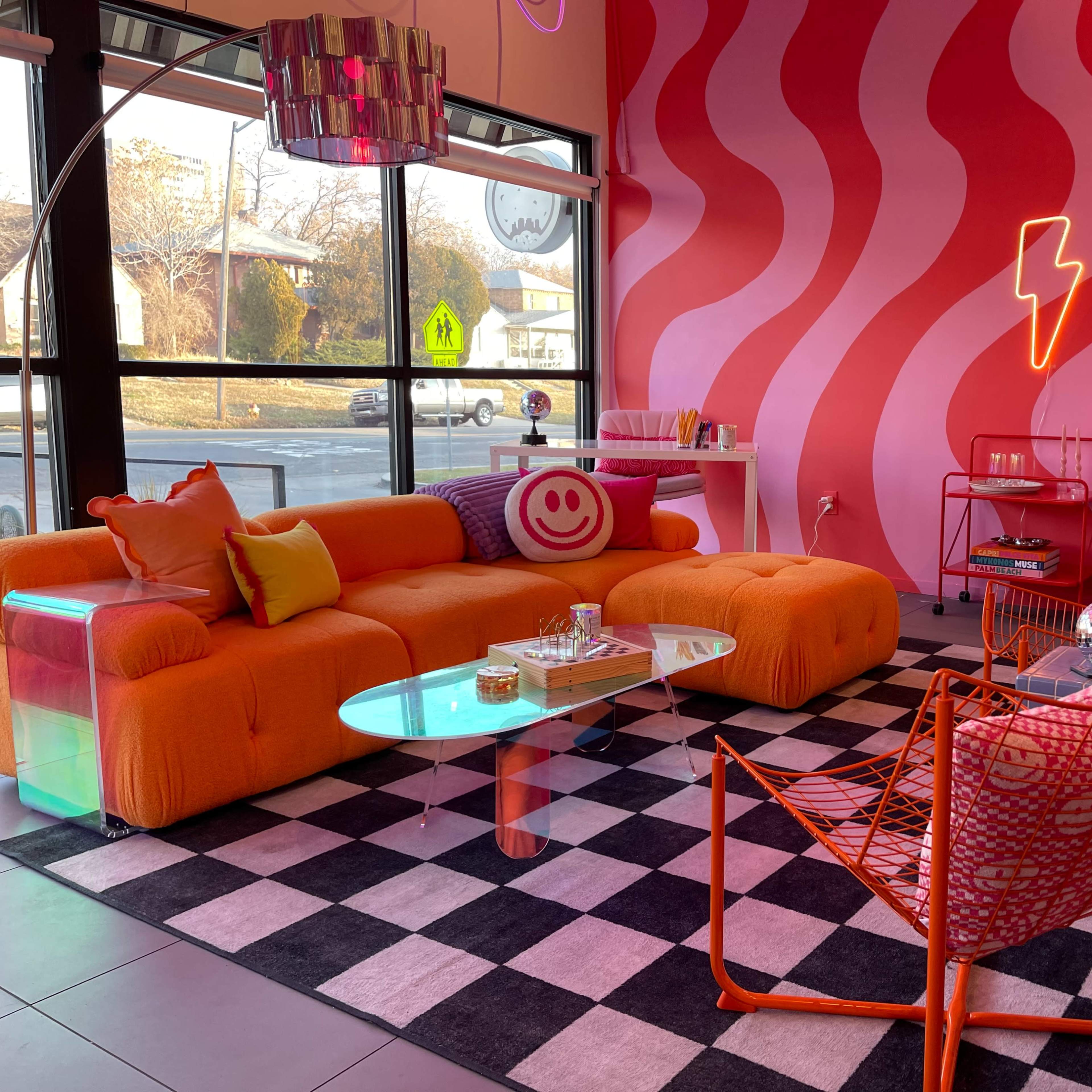 Downtown Groovy & Colorful Space with Kitchen Image in Central City, Salt Lake City, UT
