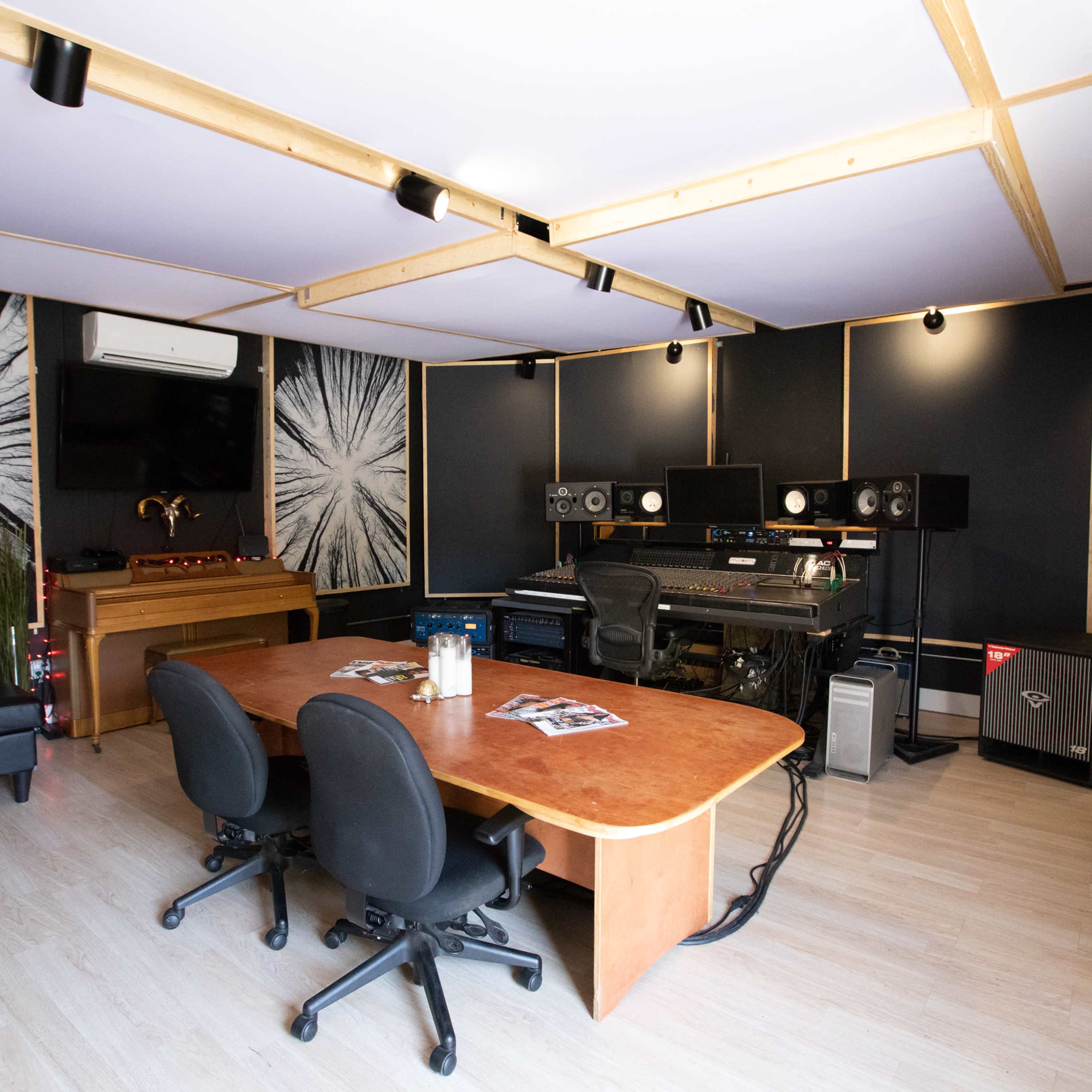 Valley Private Upscale Recording Studio Image in Van Nuys, Los Angeles, CA