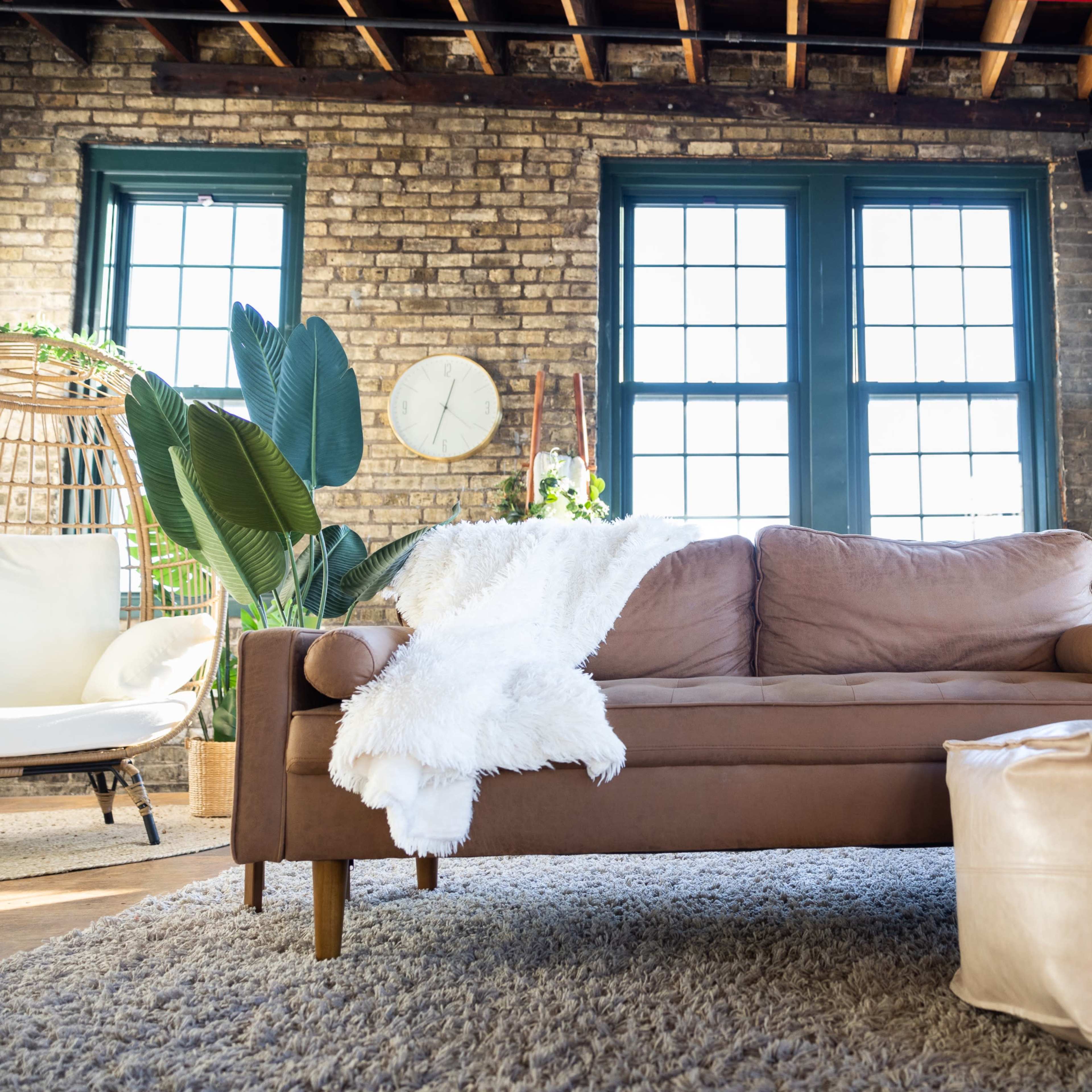 Bayview Natural Light Studio with Exposed Brick Image in Bay View, Milwaukee, WI