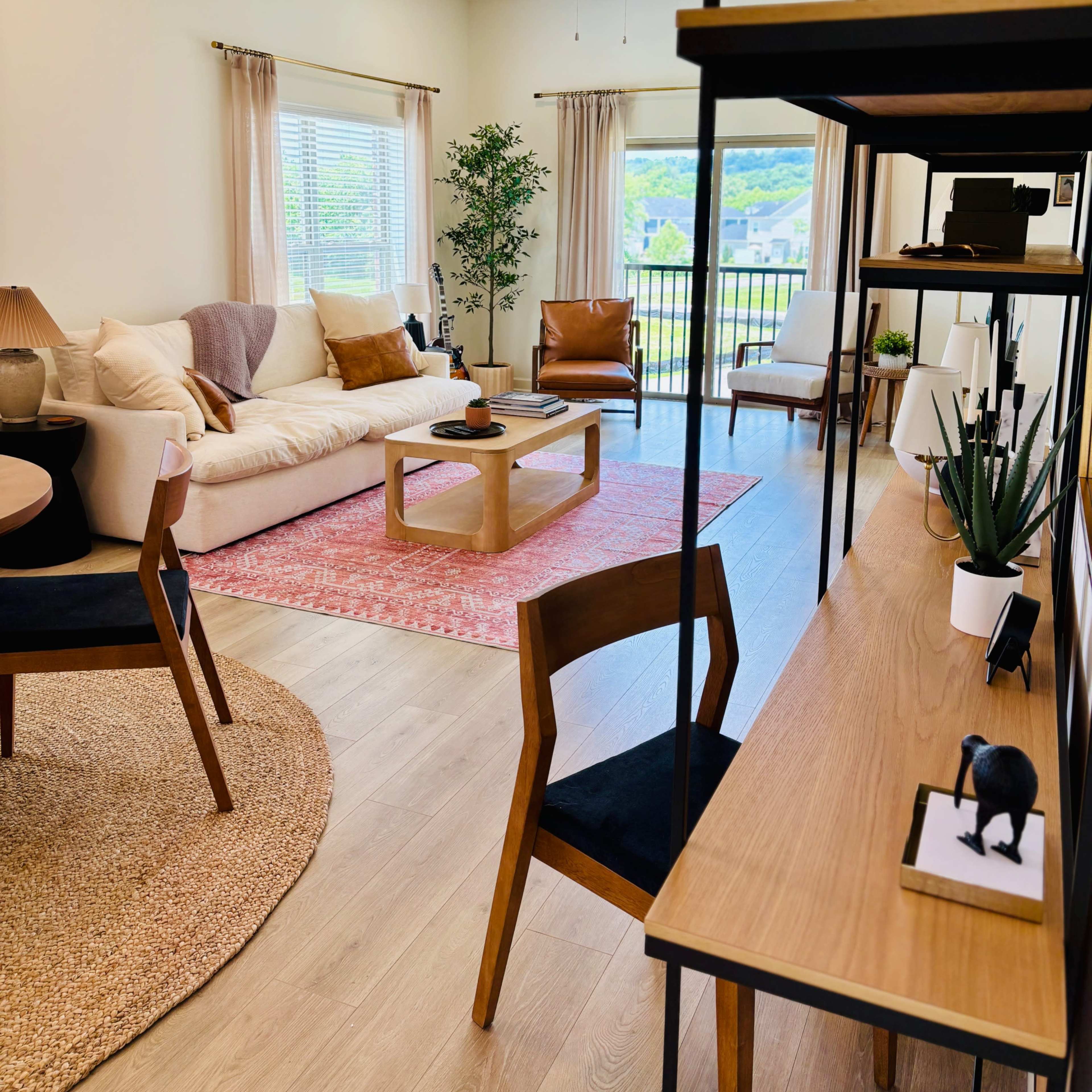 Bright Modern Condo Image in Spring Hill, Spring Hill, TN