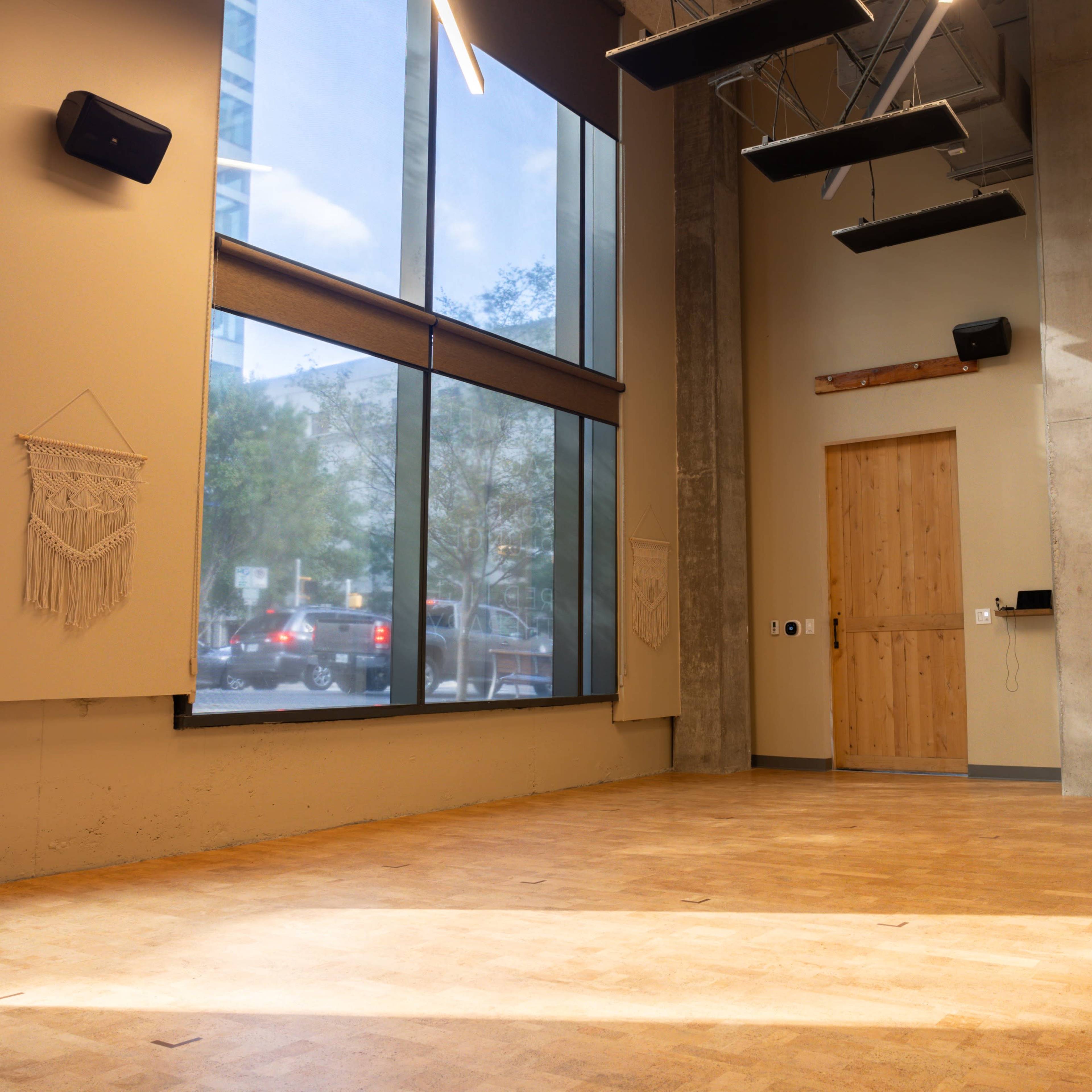Downtown ATX Studio with multiple rooms, wet bar/cafe, cold plunges, and full service restrooms. Image in Downtown Austin, Austin, TX