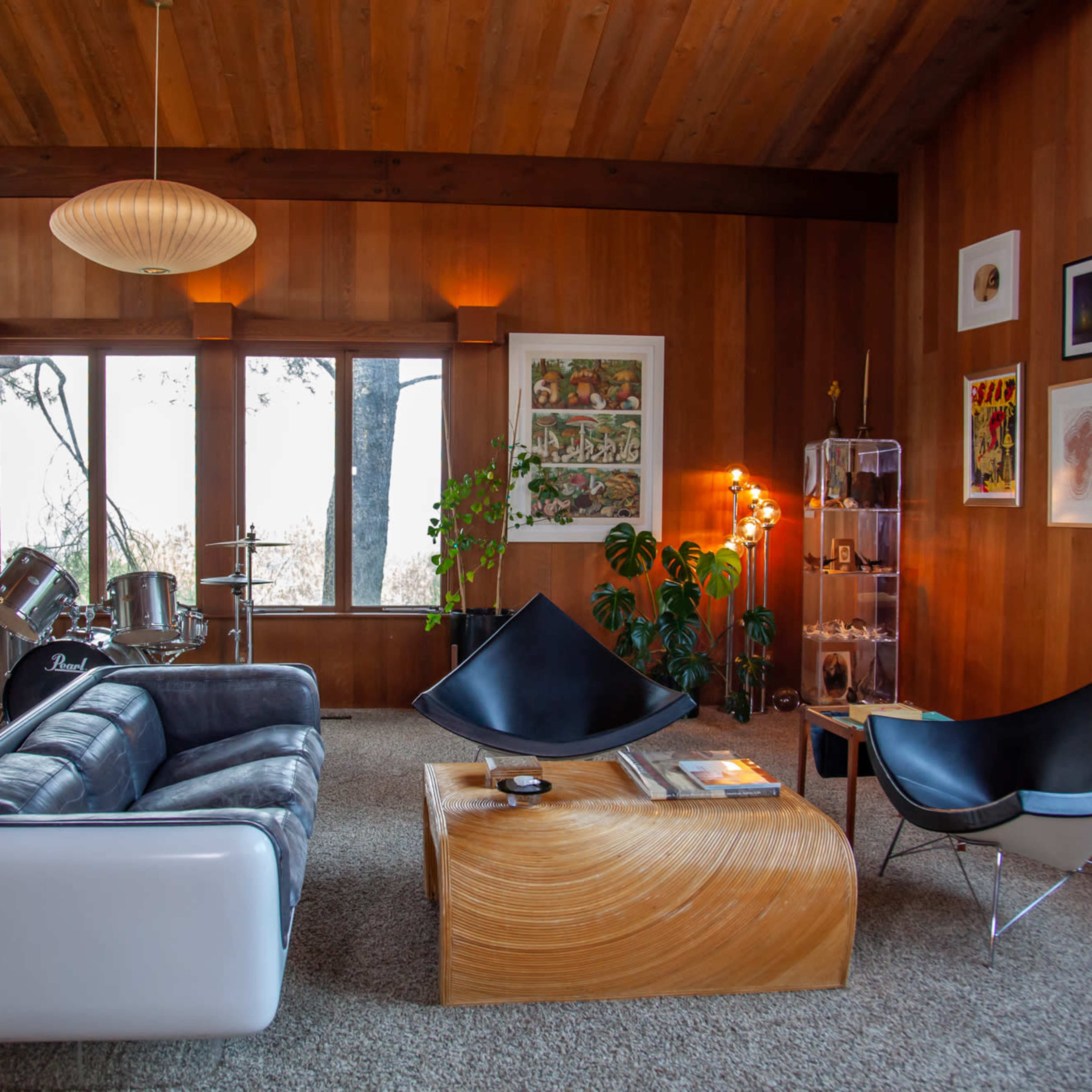 Sculptural Mid-Century Hilltop with Expansive Ocean and City Views Image in Casa de Oro-Mount Helix, La Mesa, CA
