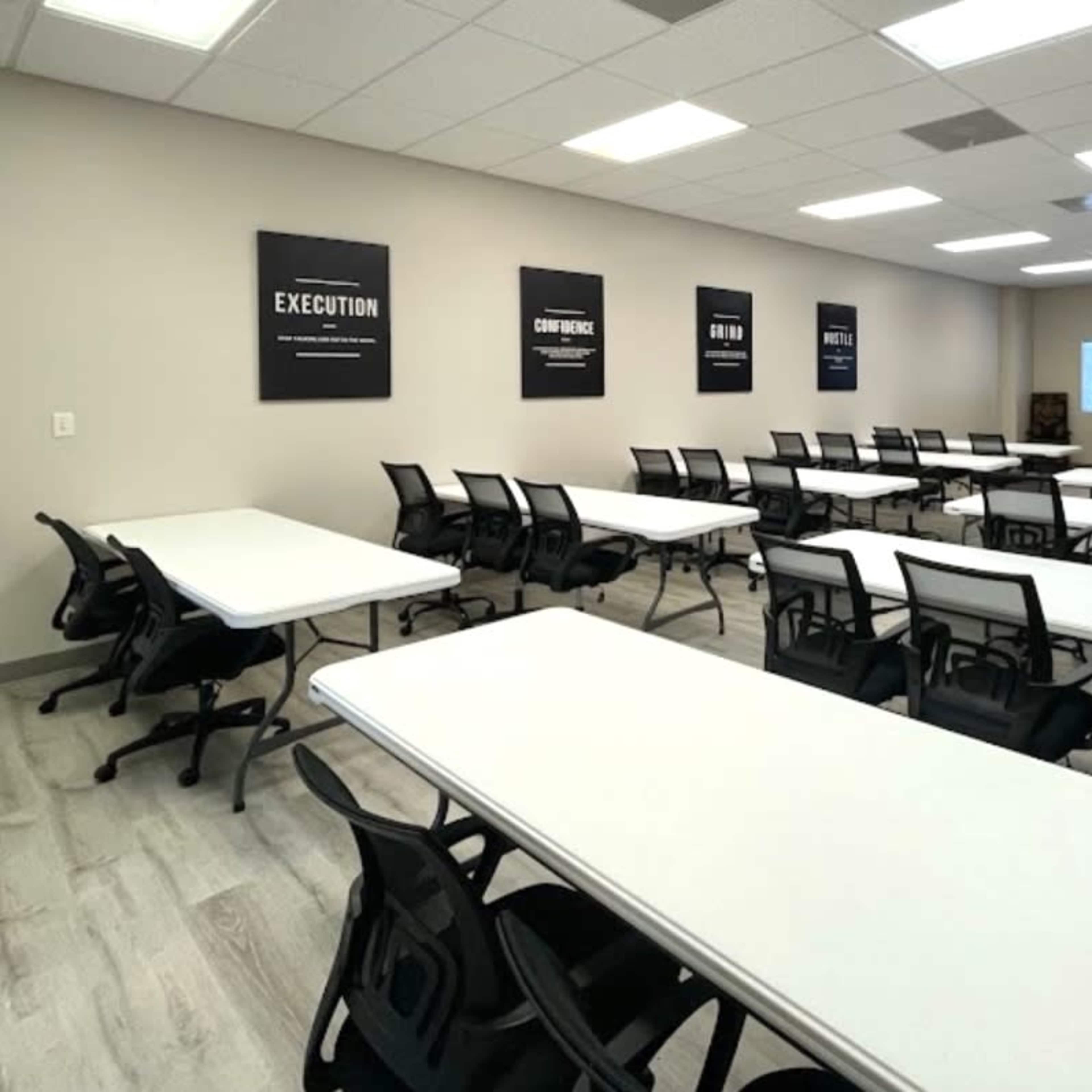 Large training and conference room Image in Ocala, Ocala, FL