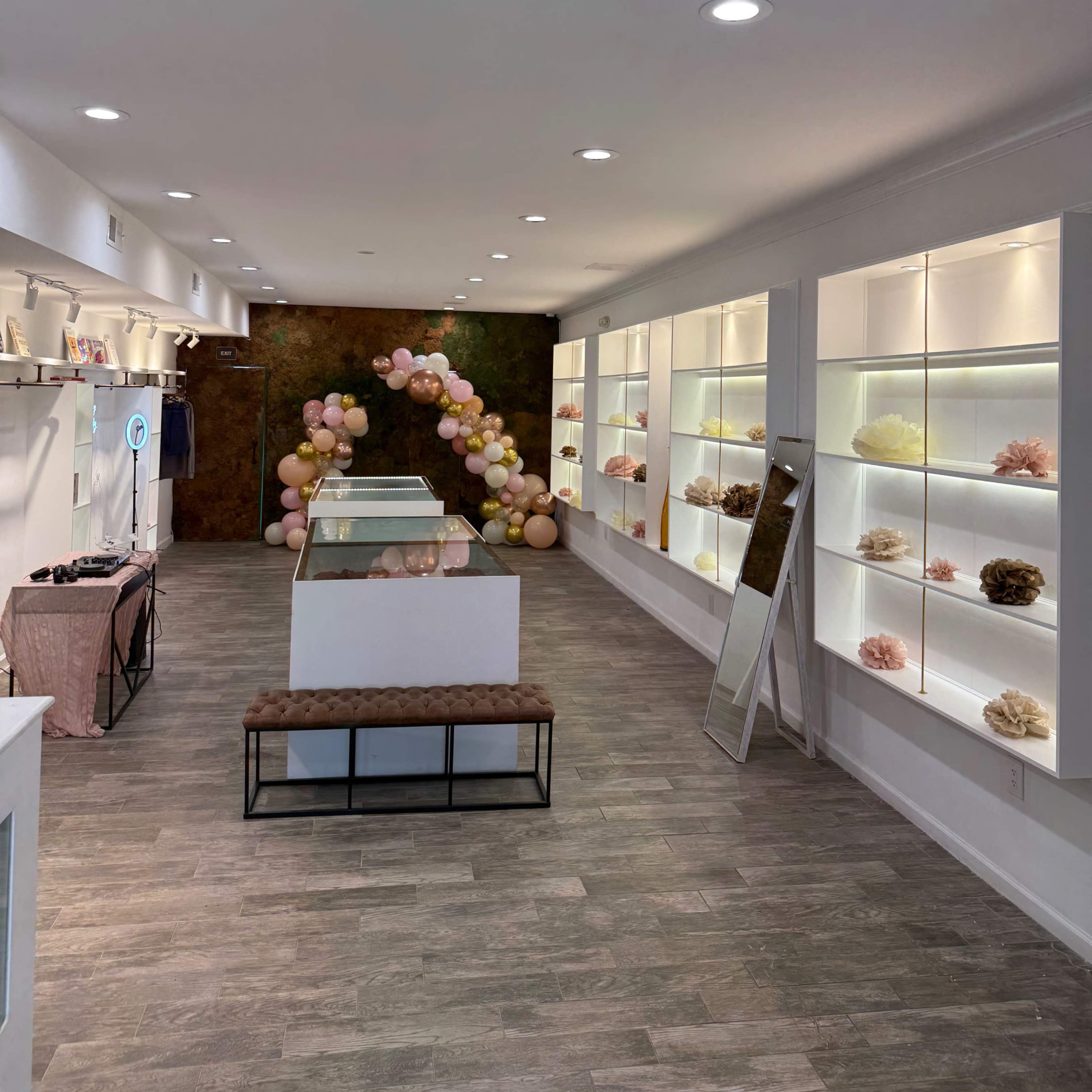 Boutique Image in Yorktown, Arlington, VA