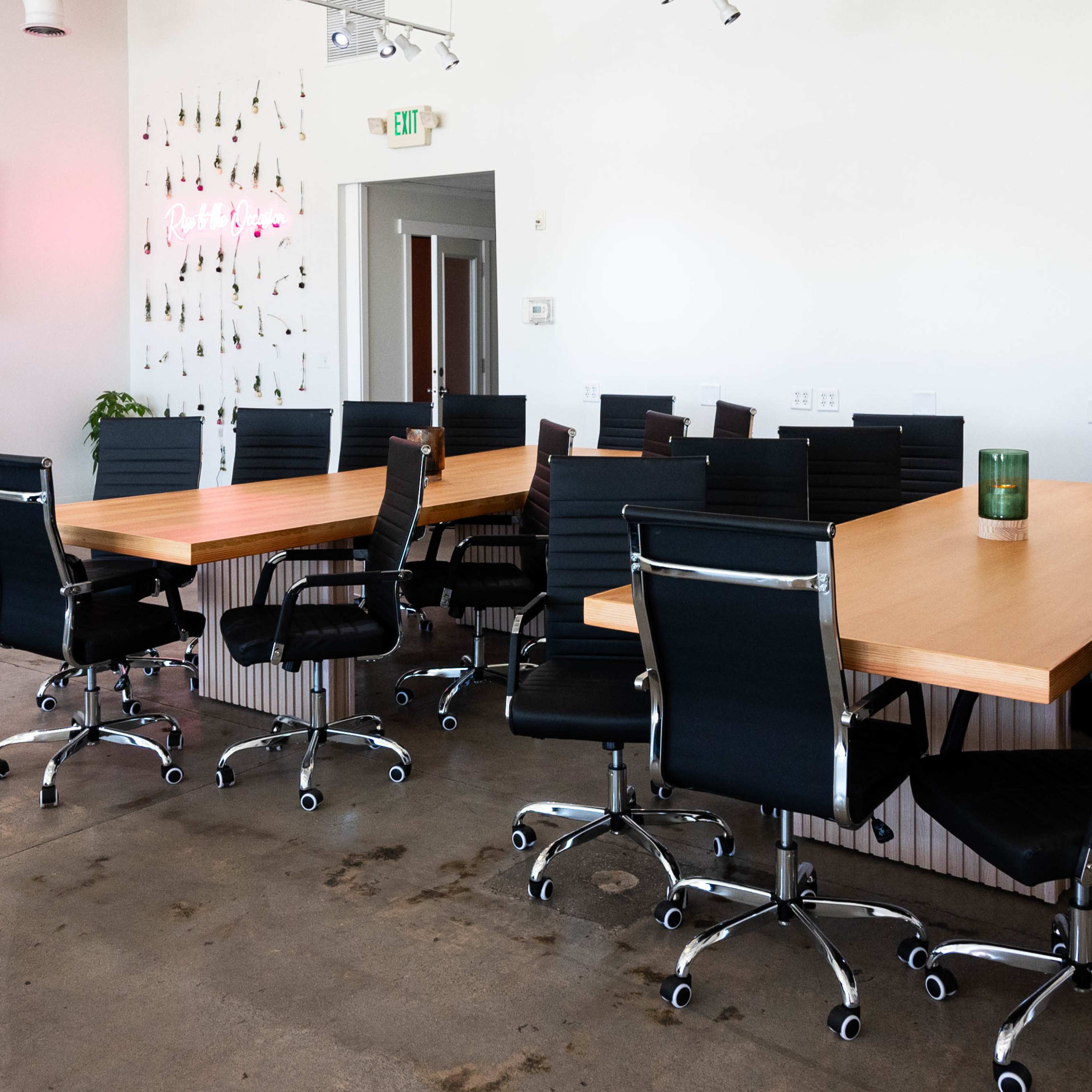 Airy Downtown Industrial Space with Floor to Ceiling Windows Image in Downtown, Boise, ID