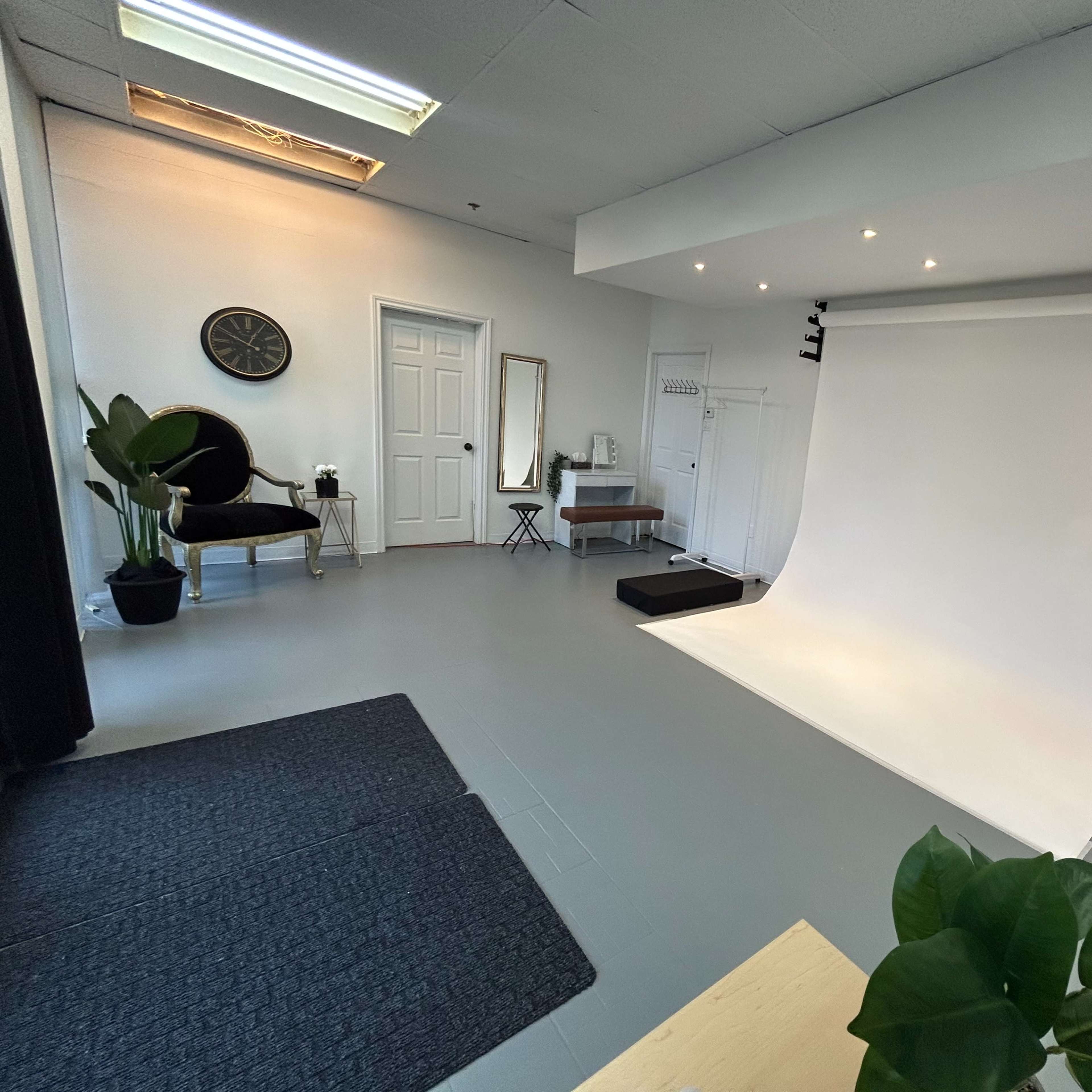 RWB. Studios Image in Erin Mills, Mississauga, ON