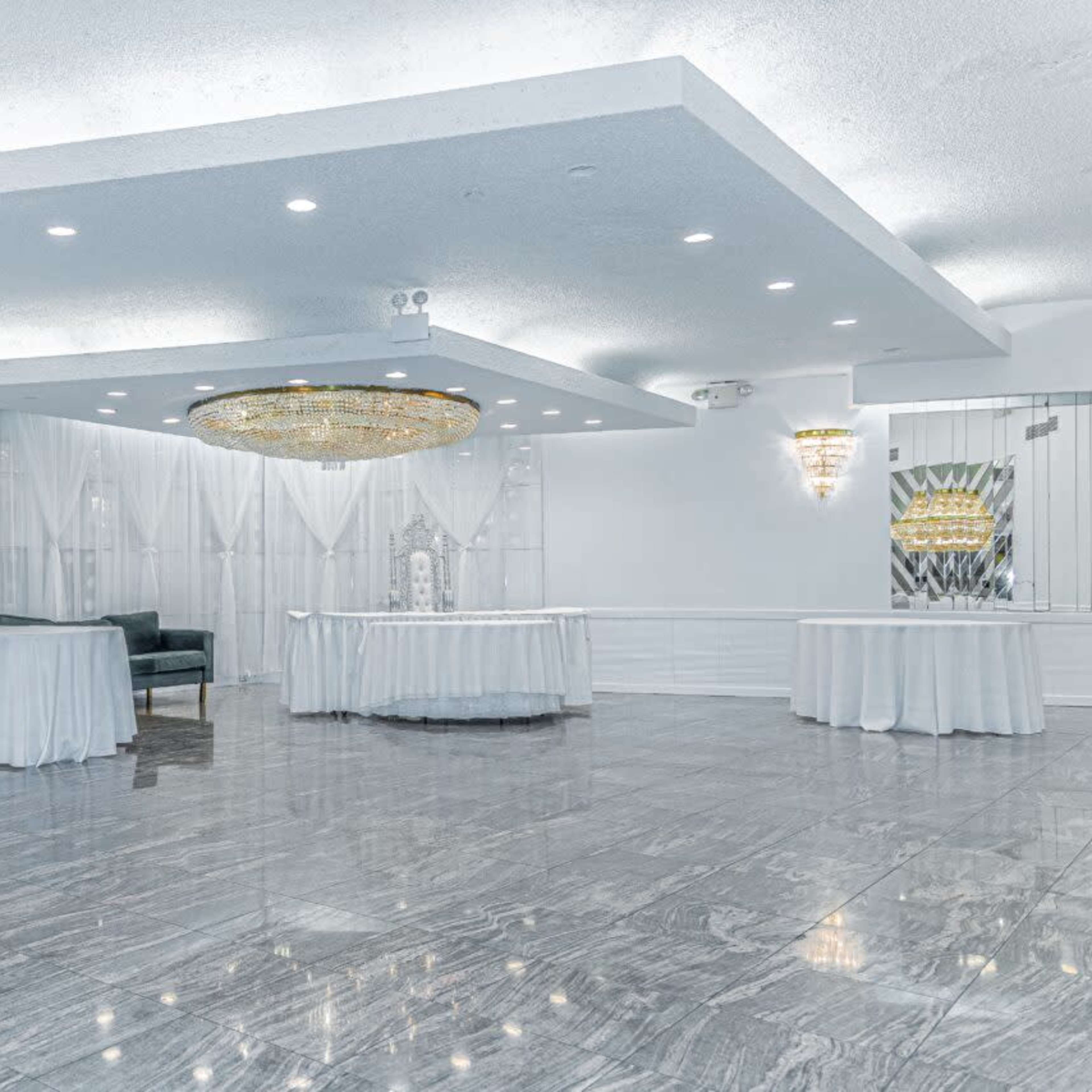 Sapphire Room Image in Astoria, Queens County, NY