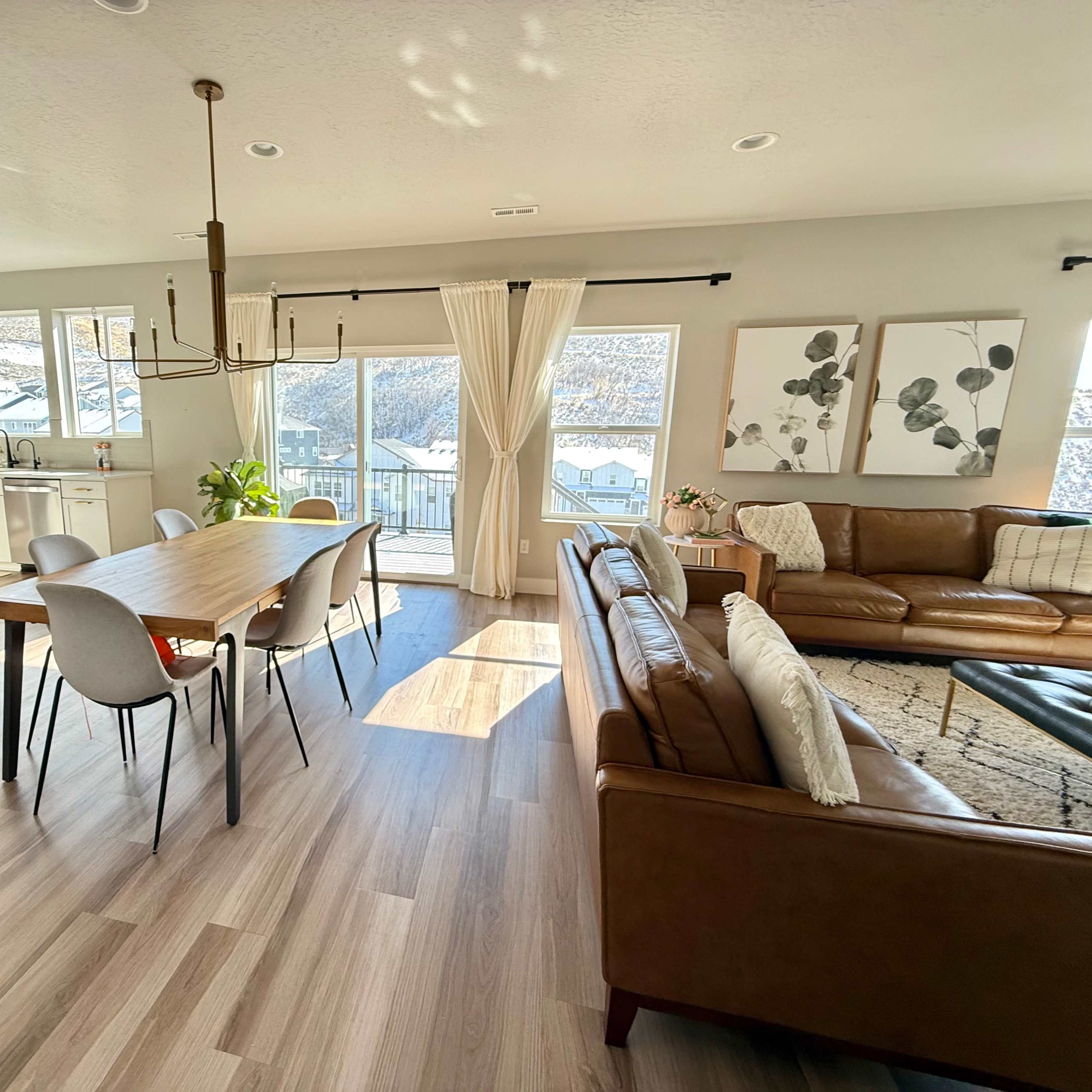 Beautiful Home With Tons of Natural light. Image in Lehi, Lehi, UT