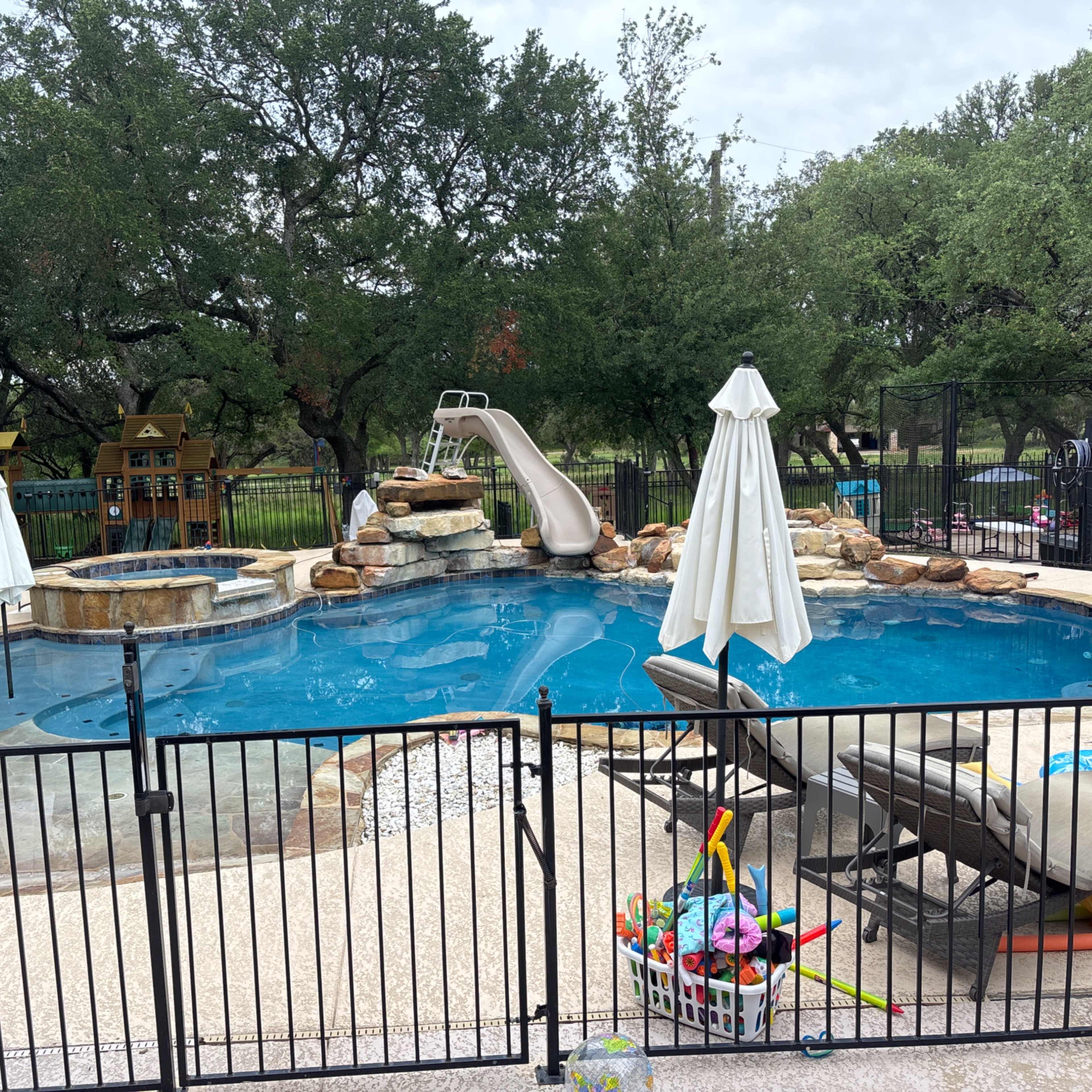 Beautiful pool with lots of amenities!! Image in Garden Ridge, Garden Ridge, TX