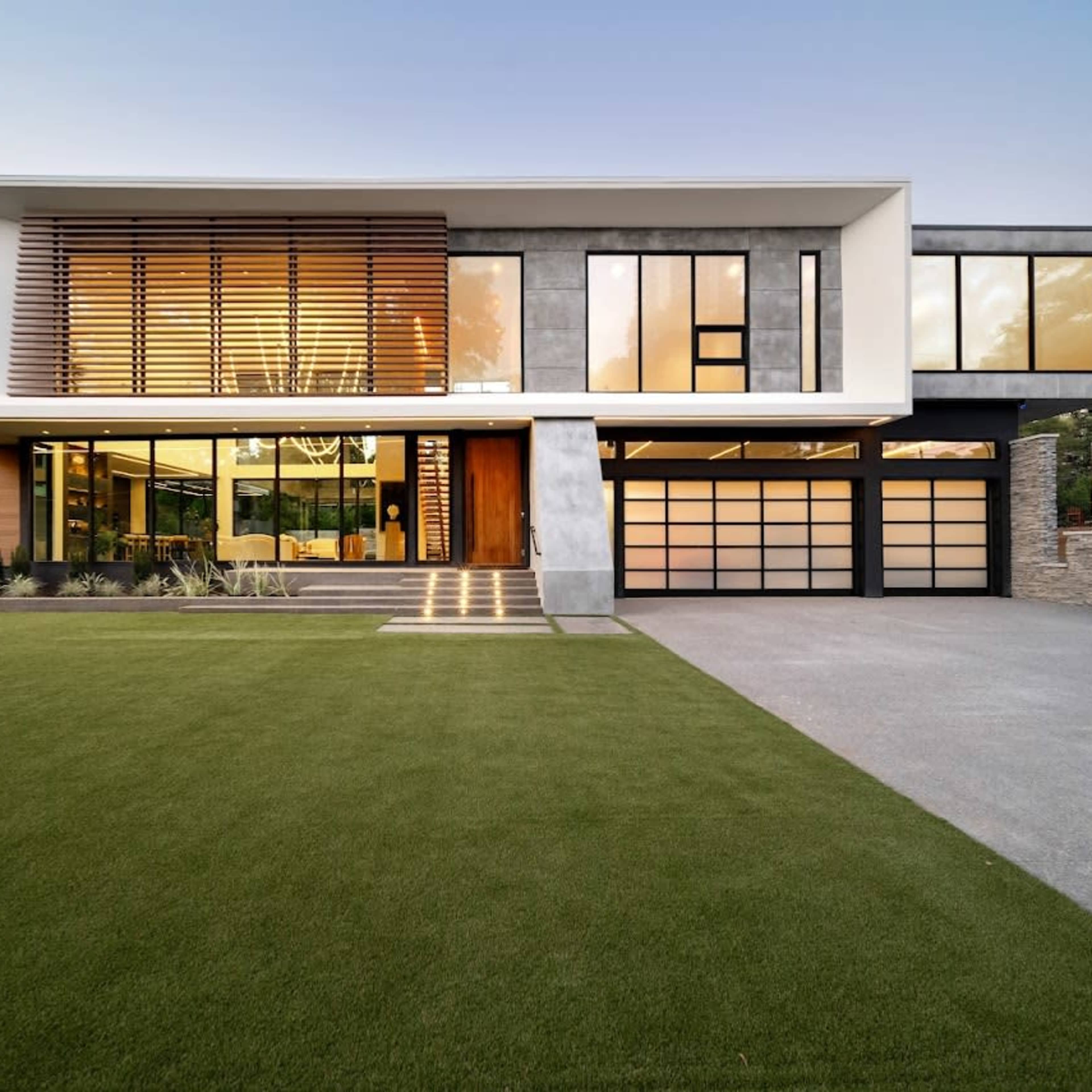 Contemporary Buckhead Mansion Image in Buckhead, Atlanta, GA