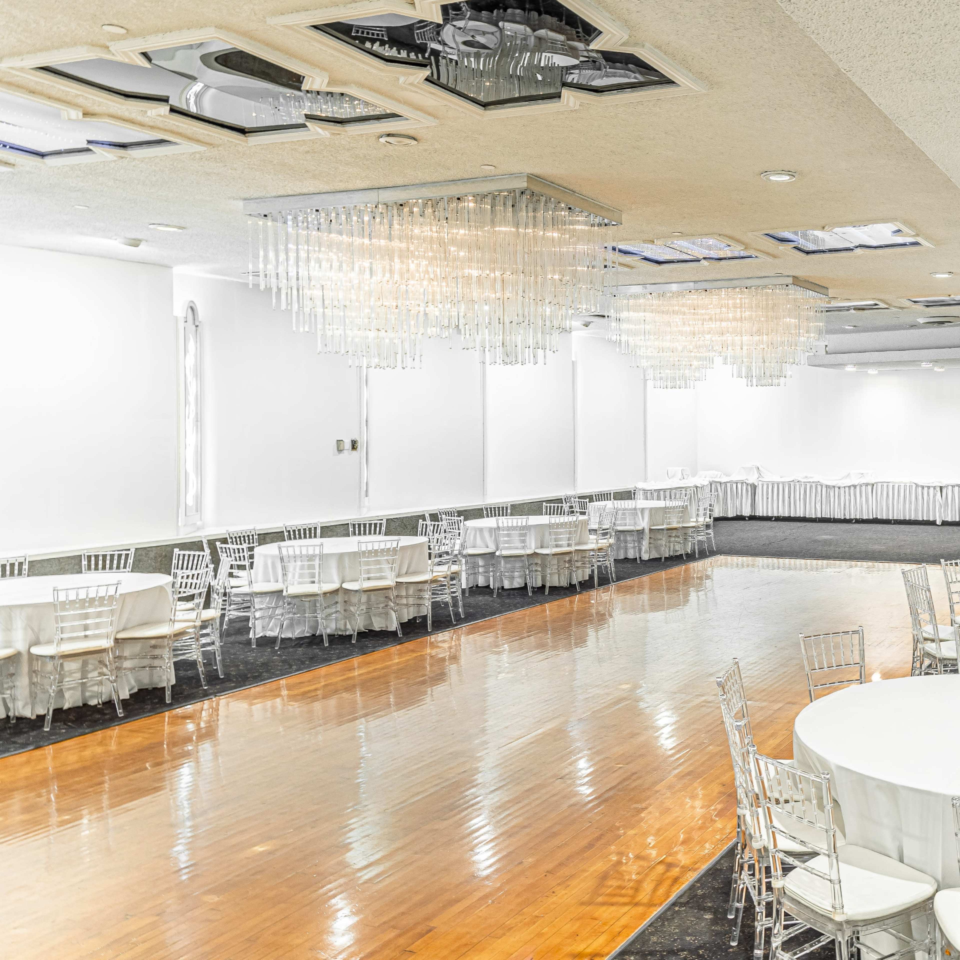 Empire Room Image in Astoria, Queens County, NY